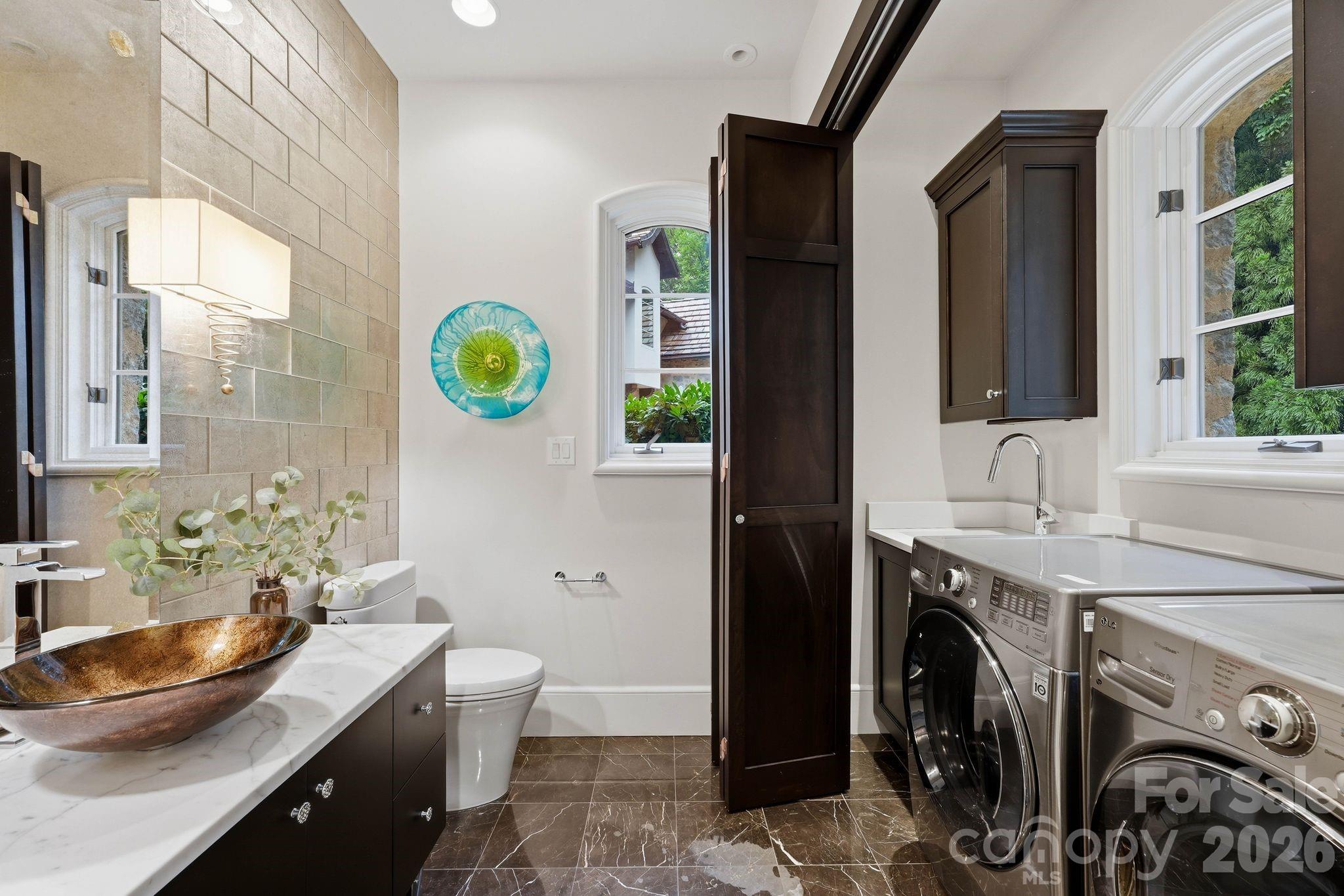 4231 Fox Brook Lane — Charlotte