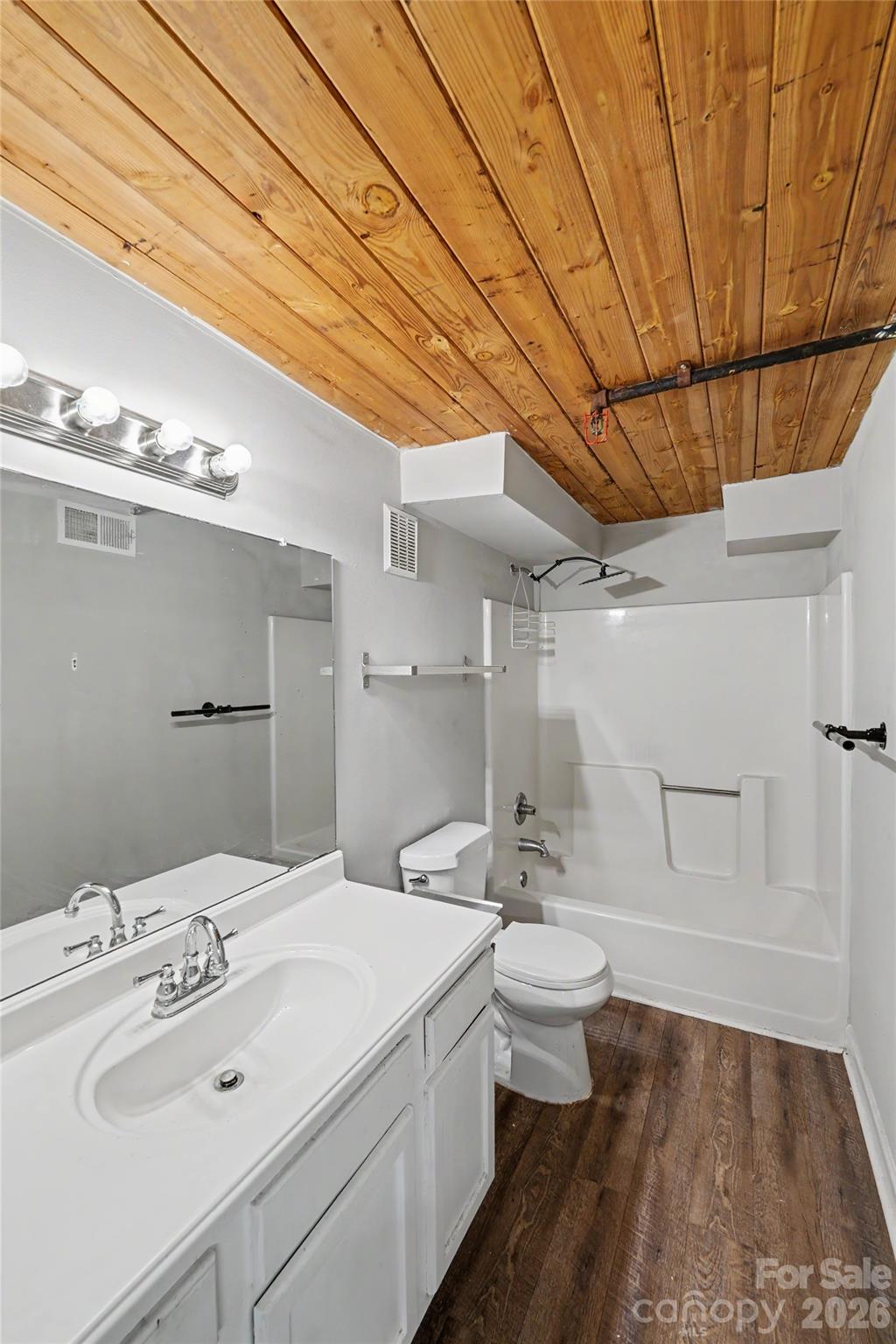 201 S Hoskins Road #316 — Charlotte
