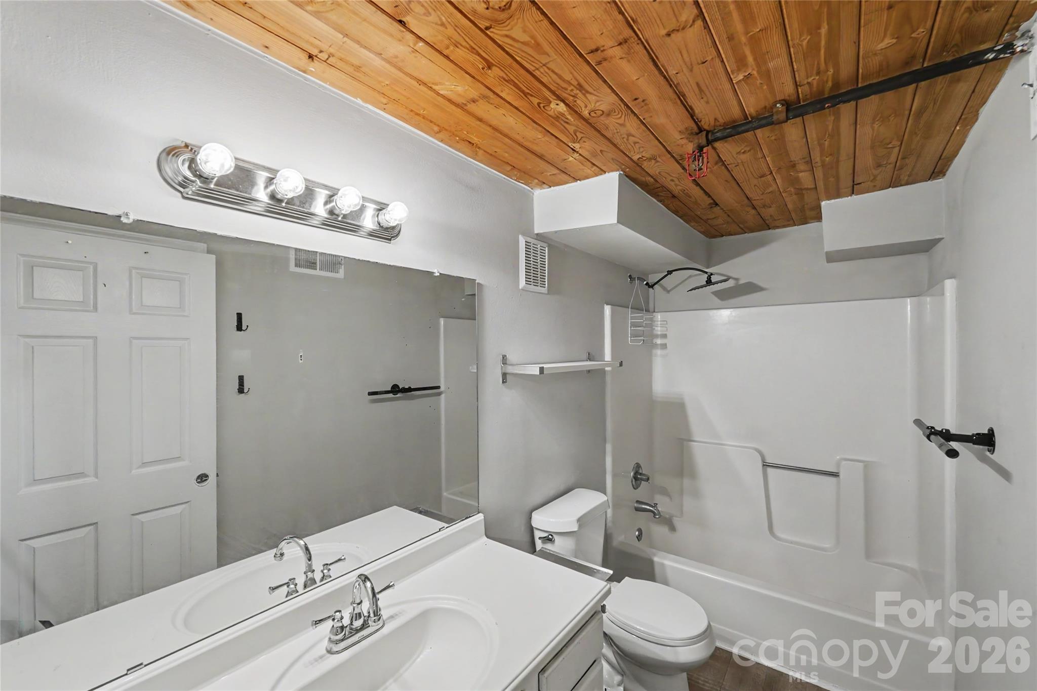 201 S Hoskins Road #316 — Charlotte