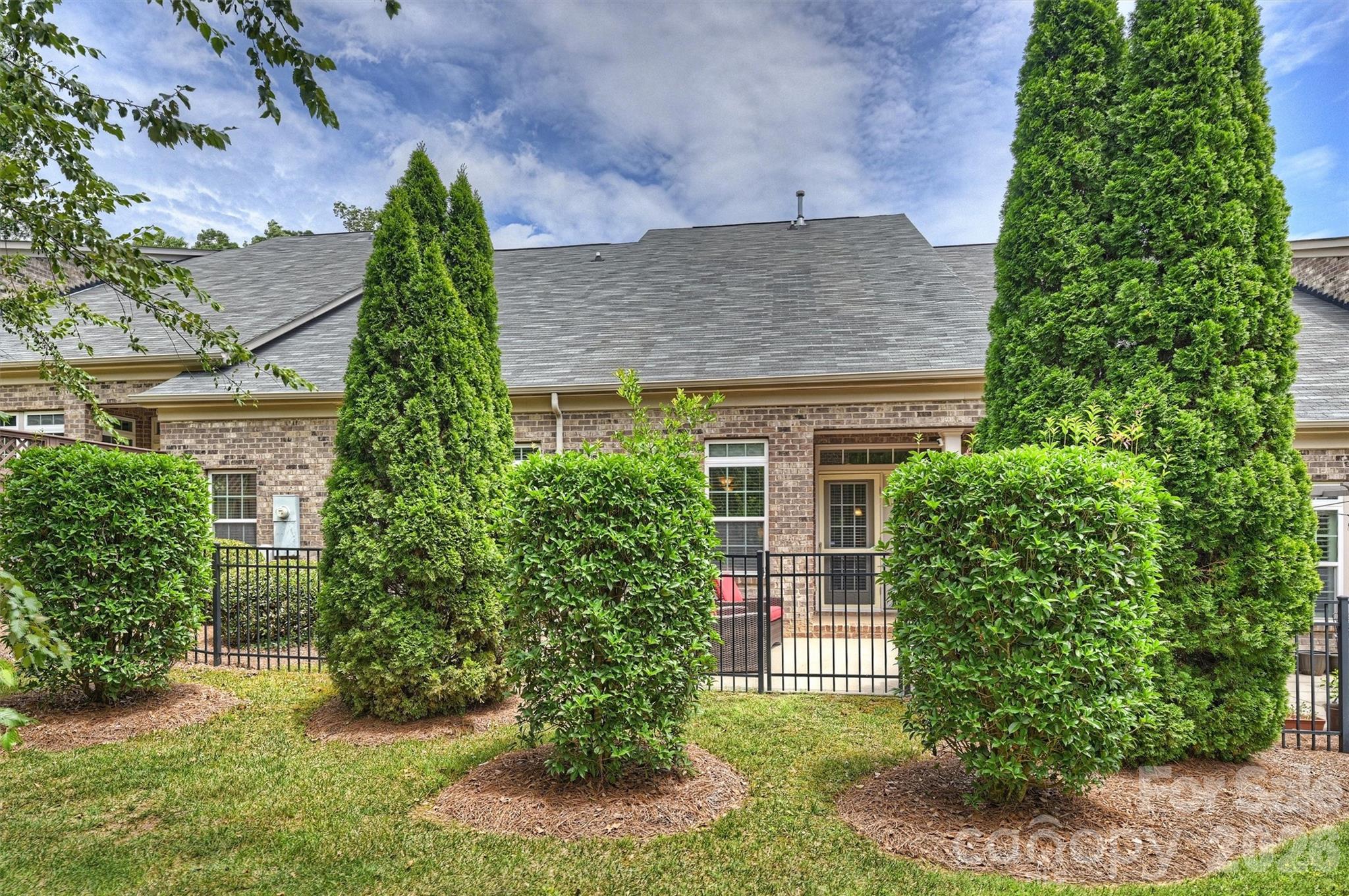 1914 Colony Line Court — Charlotte