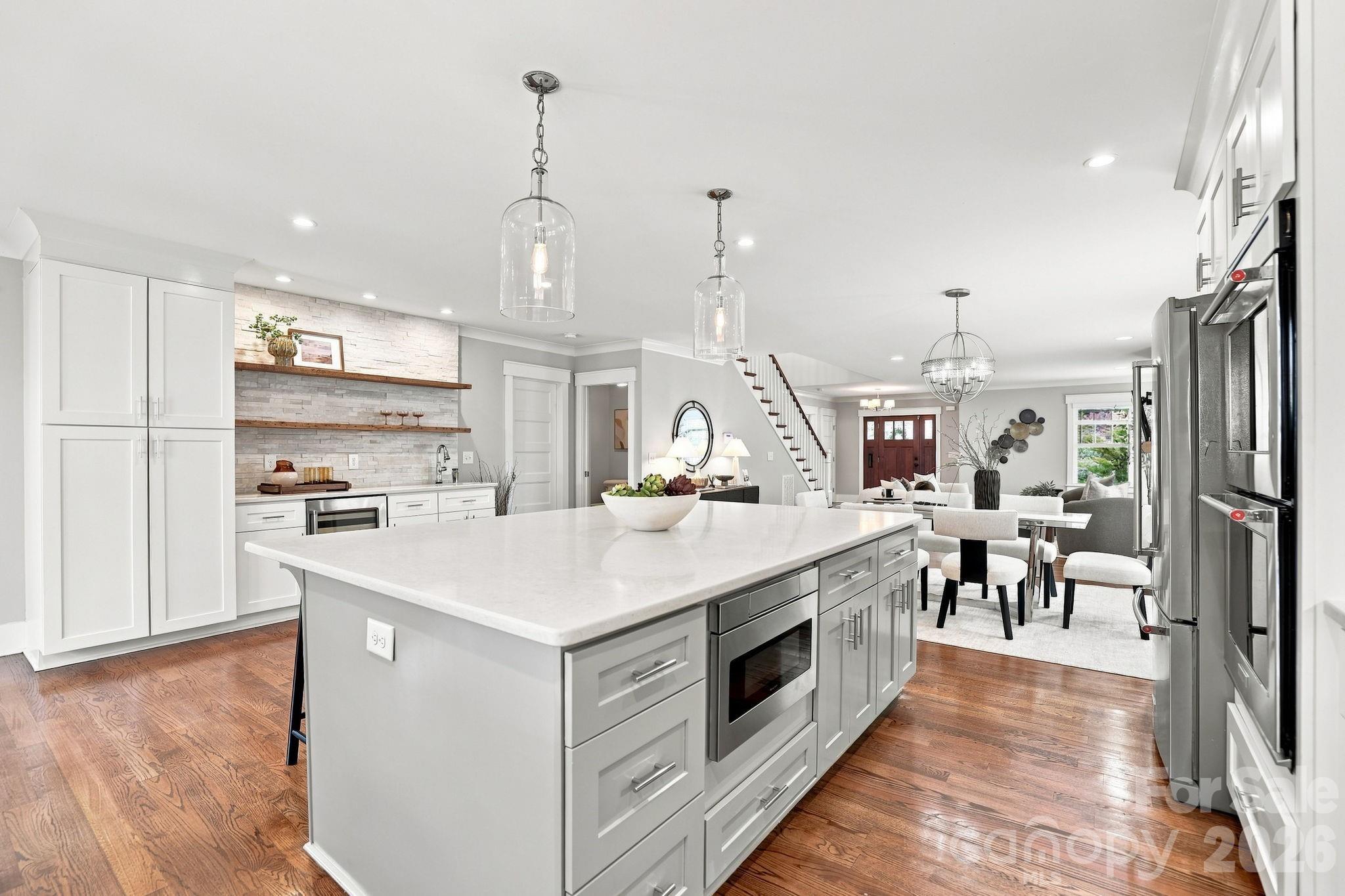 2617 Commonwealth Avenue — Charlotte