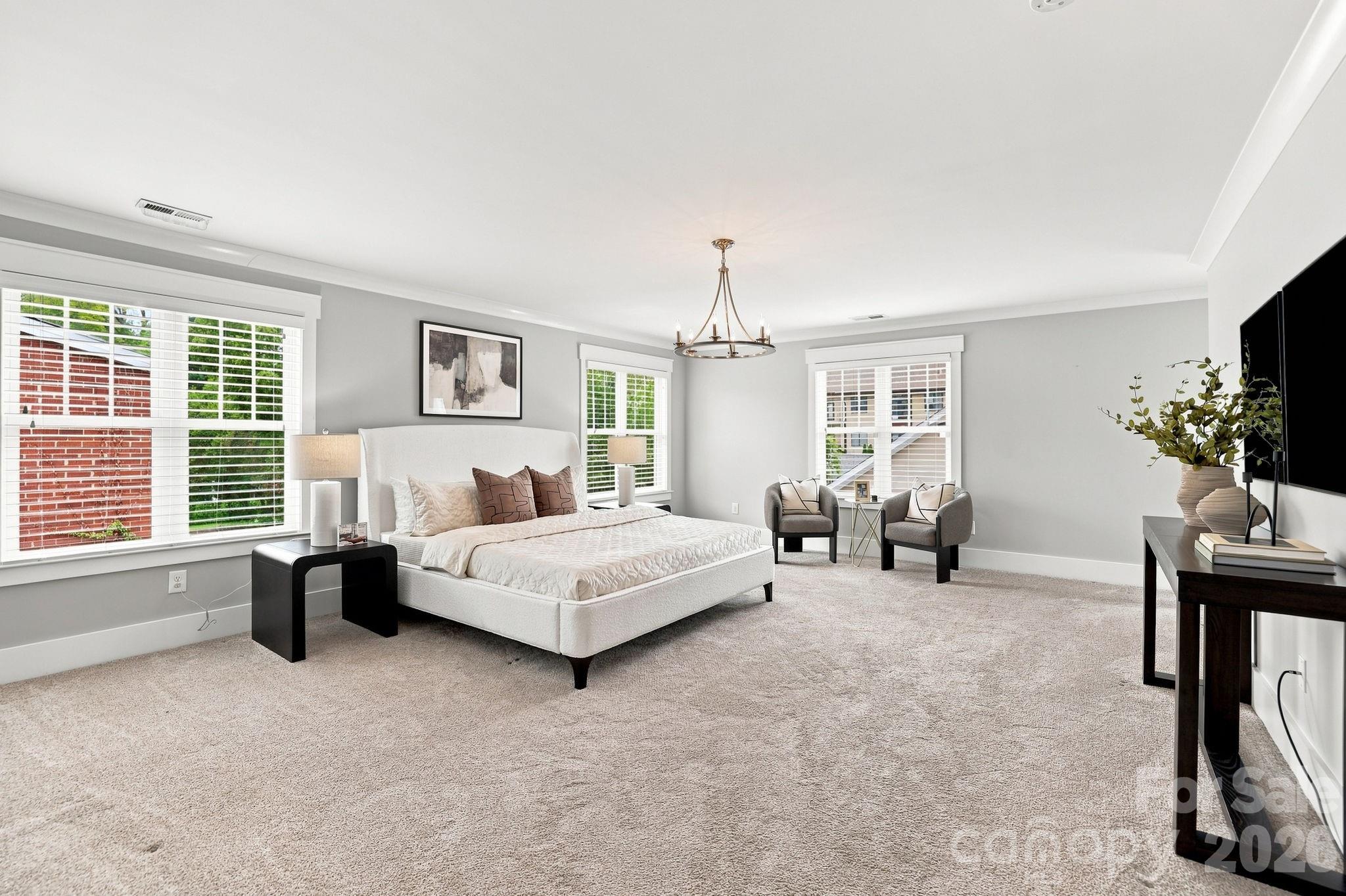 2617 Commonwealth Avenue — Charlotte