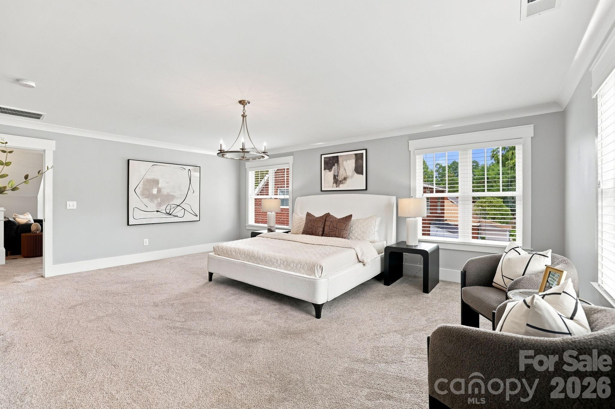 2617 Commonwealth Avenue — Charlotte