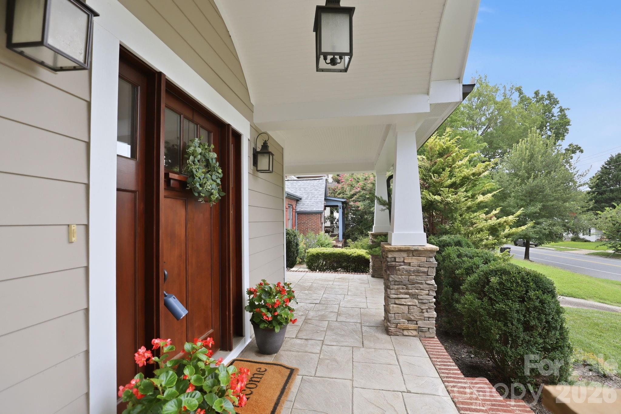 2617 Commonwealth Avenue — Charlotte