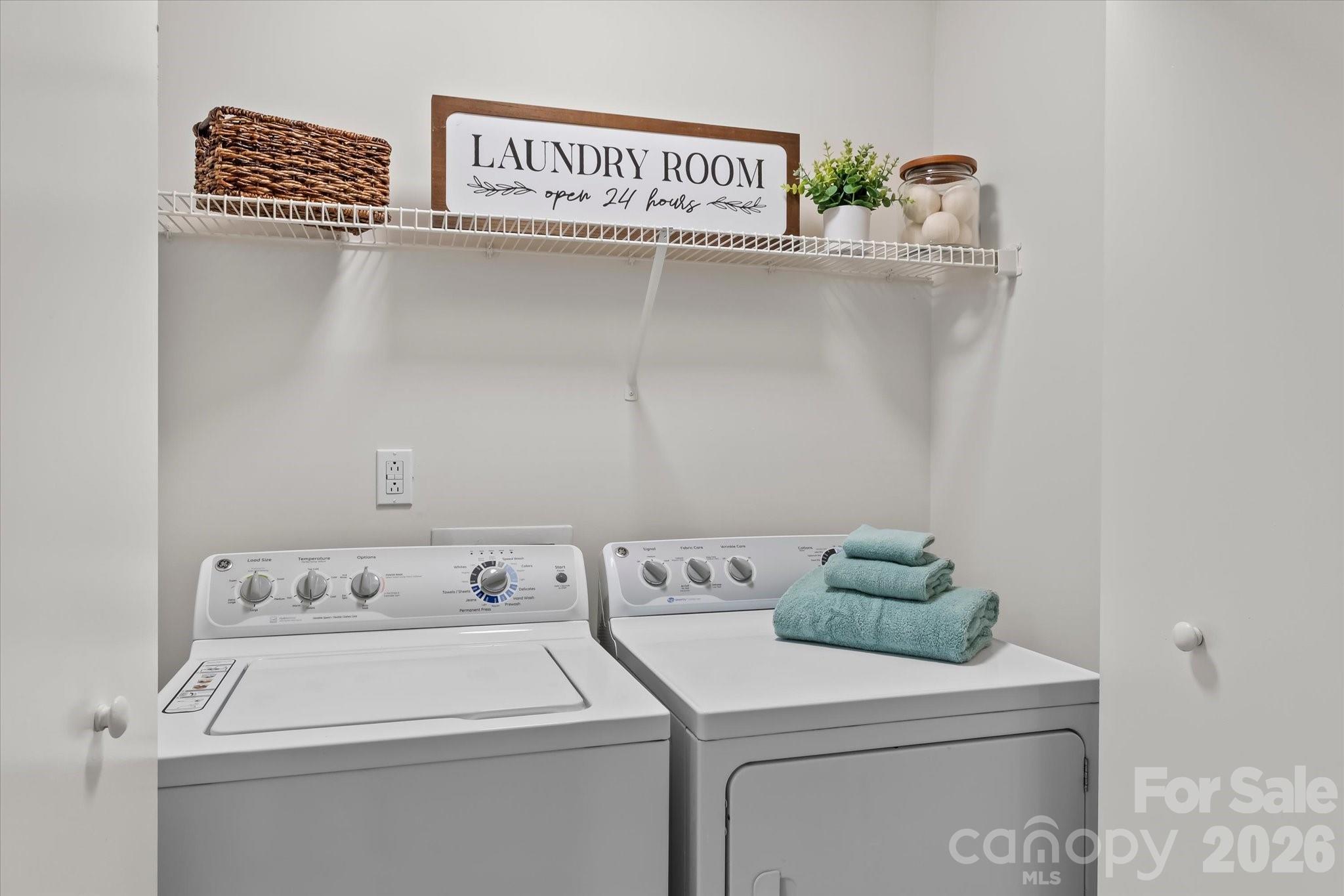 4818 Whistling Oak Court — Charlotte