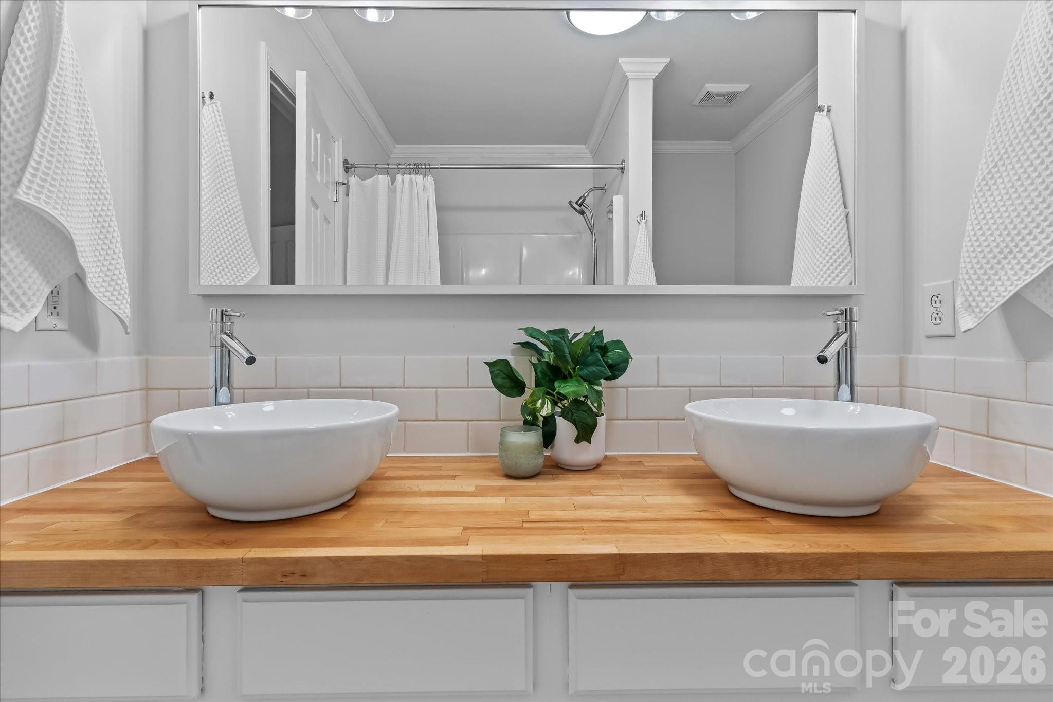 4818 Whistling Oak Court — Charlotte