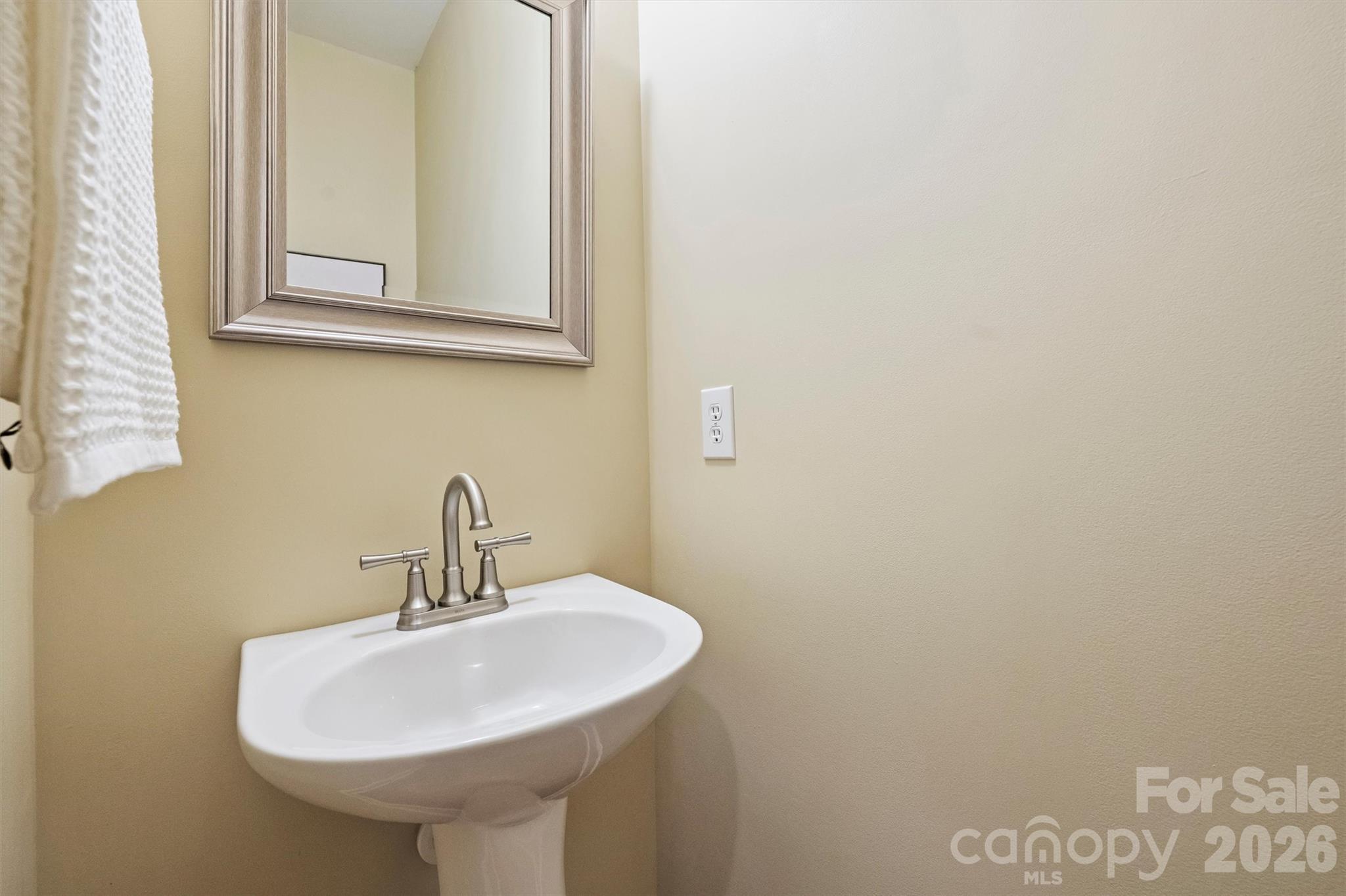 8033 Oratorio Place — Charlotte