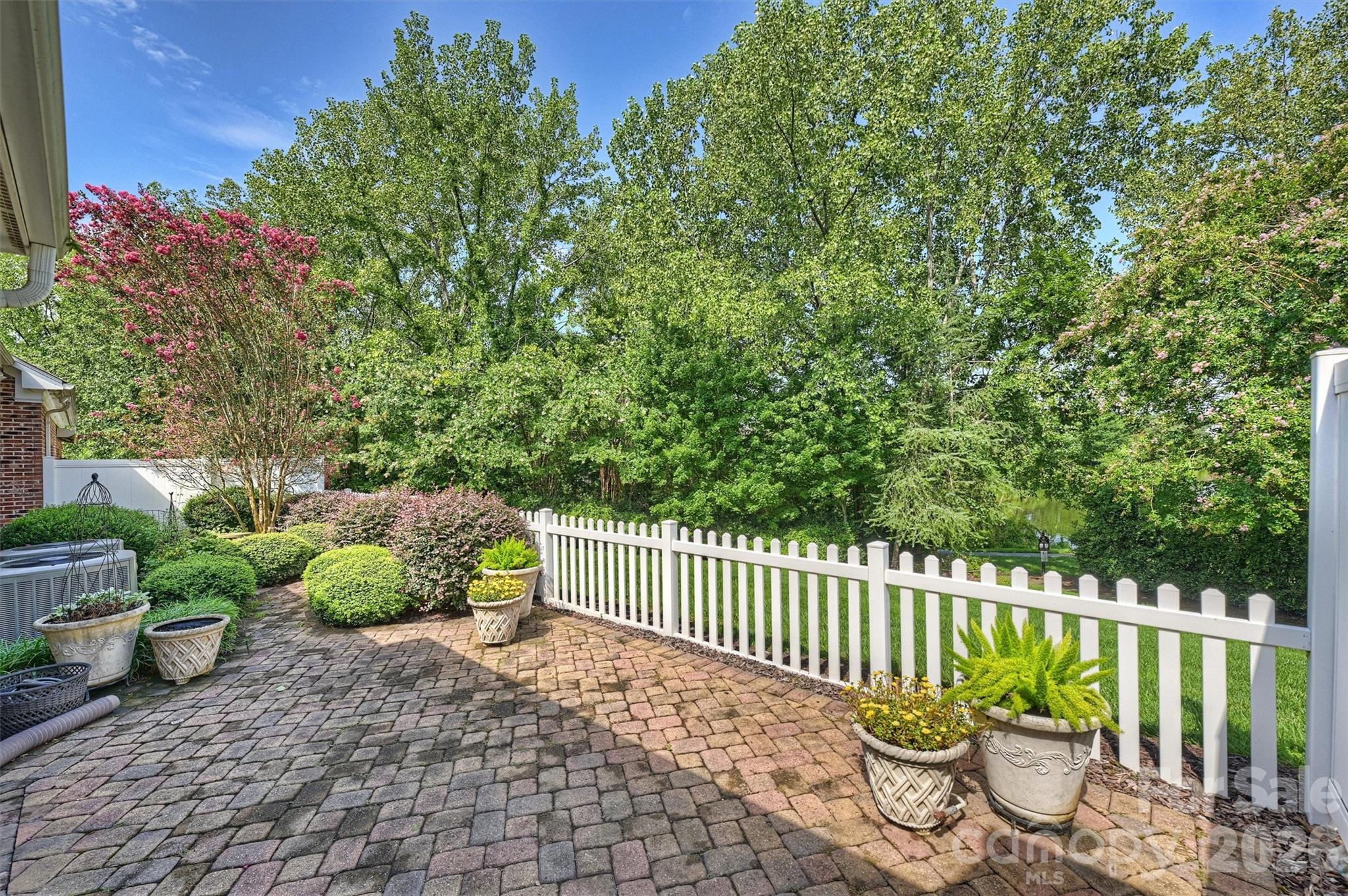 8033 Oratorio Place — Charlotte