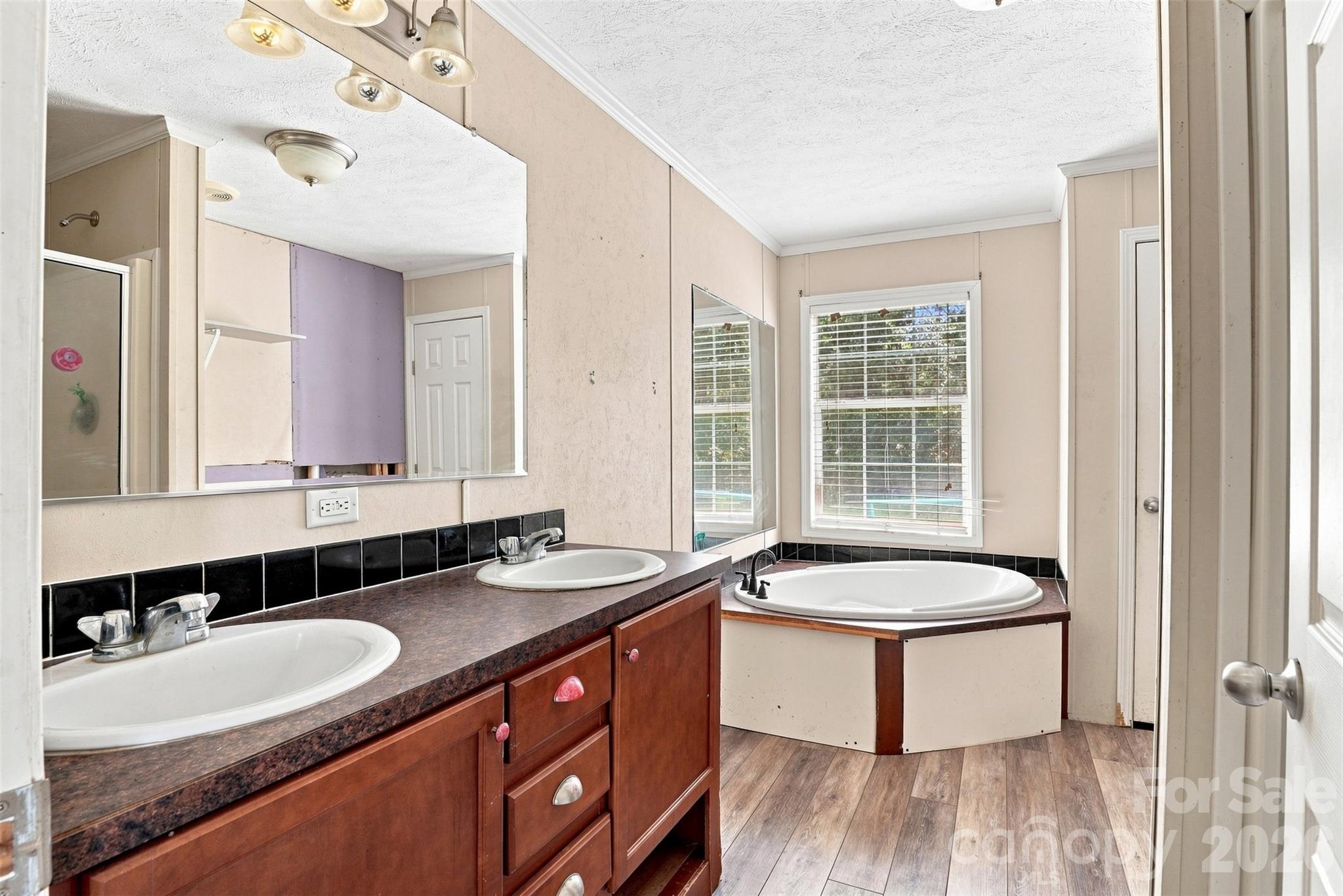 121 Pine State Road — Troutman