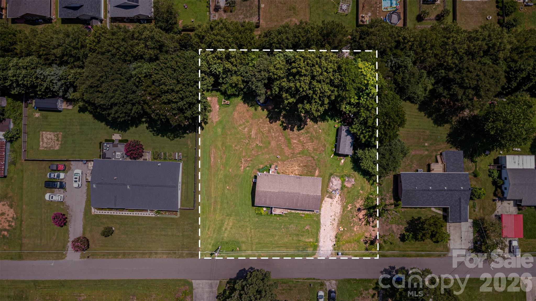 121 Pine State Road — Troutman