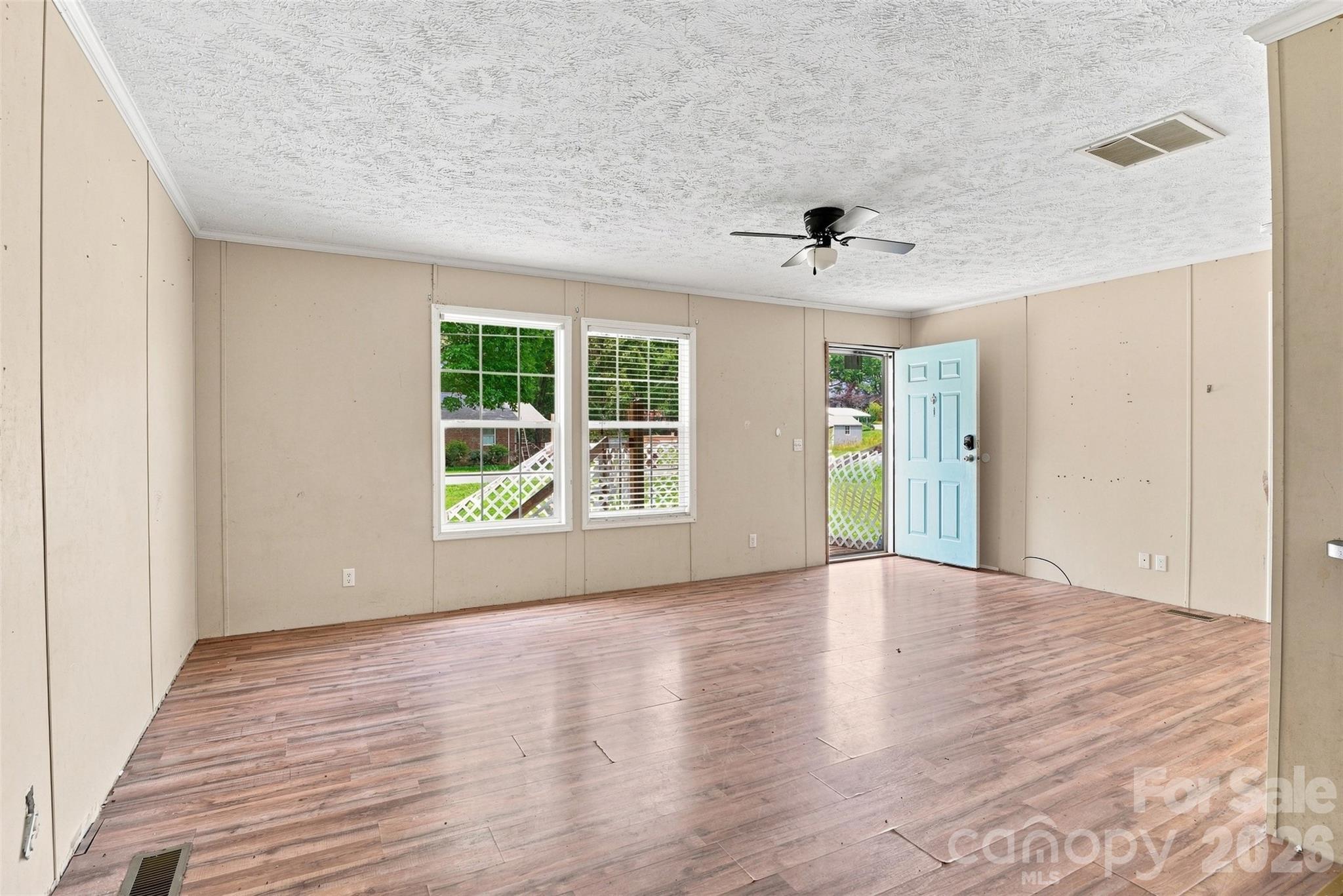121 Pine State Road — Troutman
