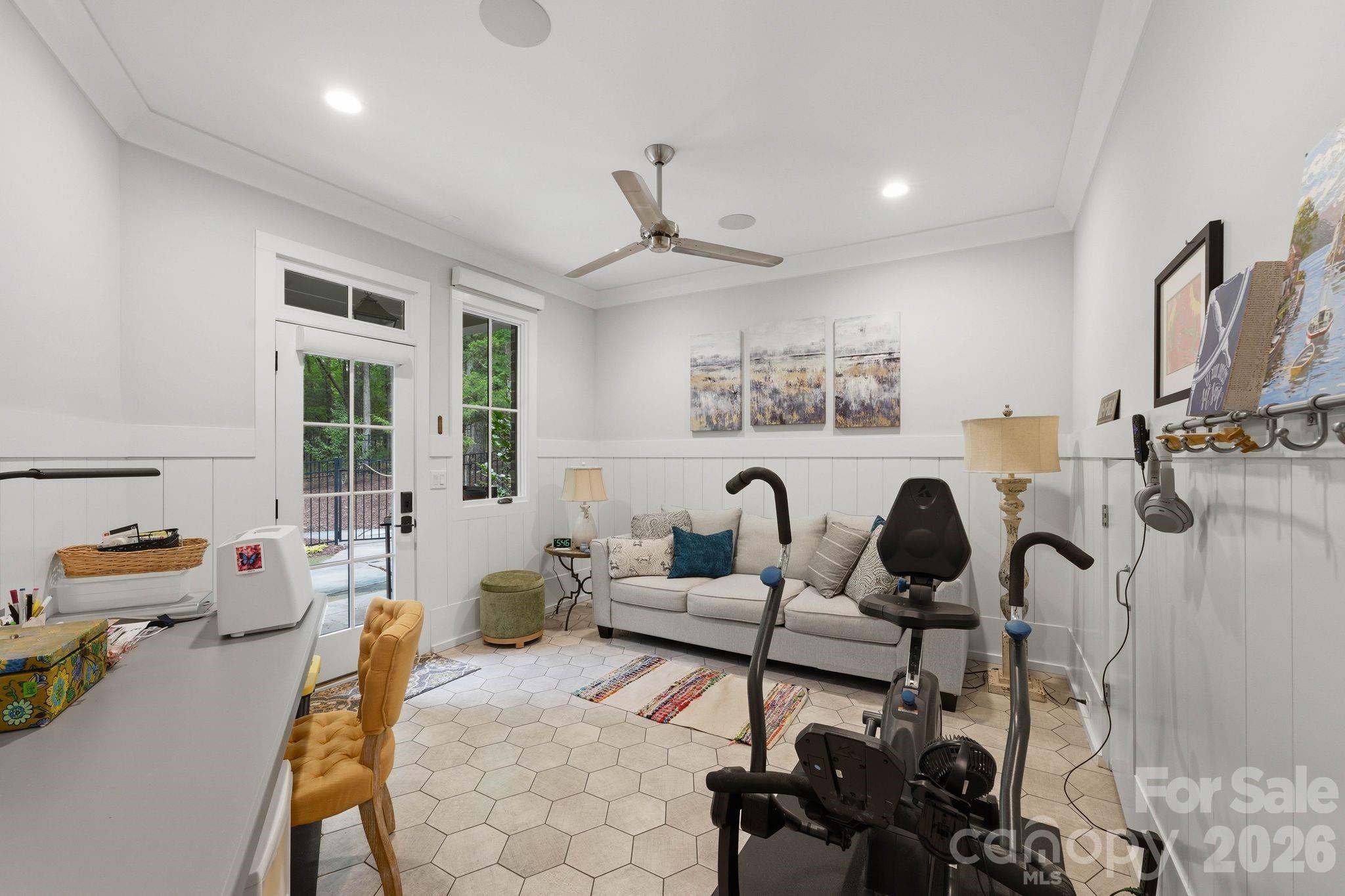 8921 Island Point Road — Charlotte