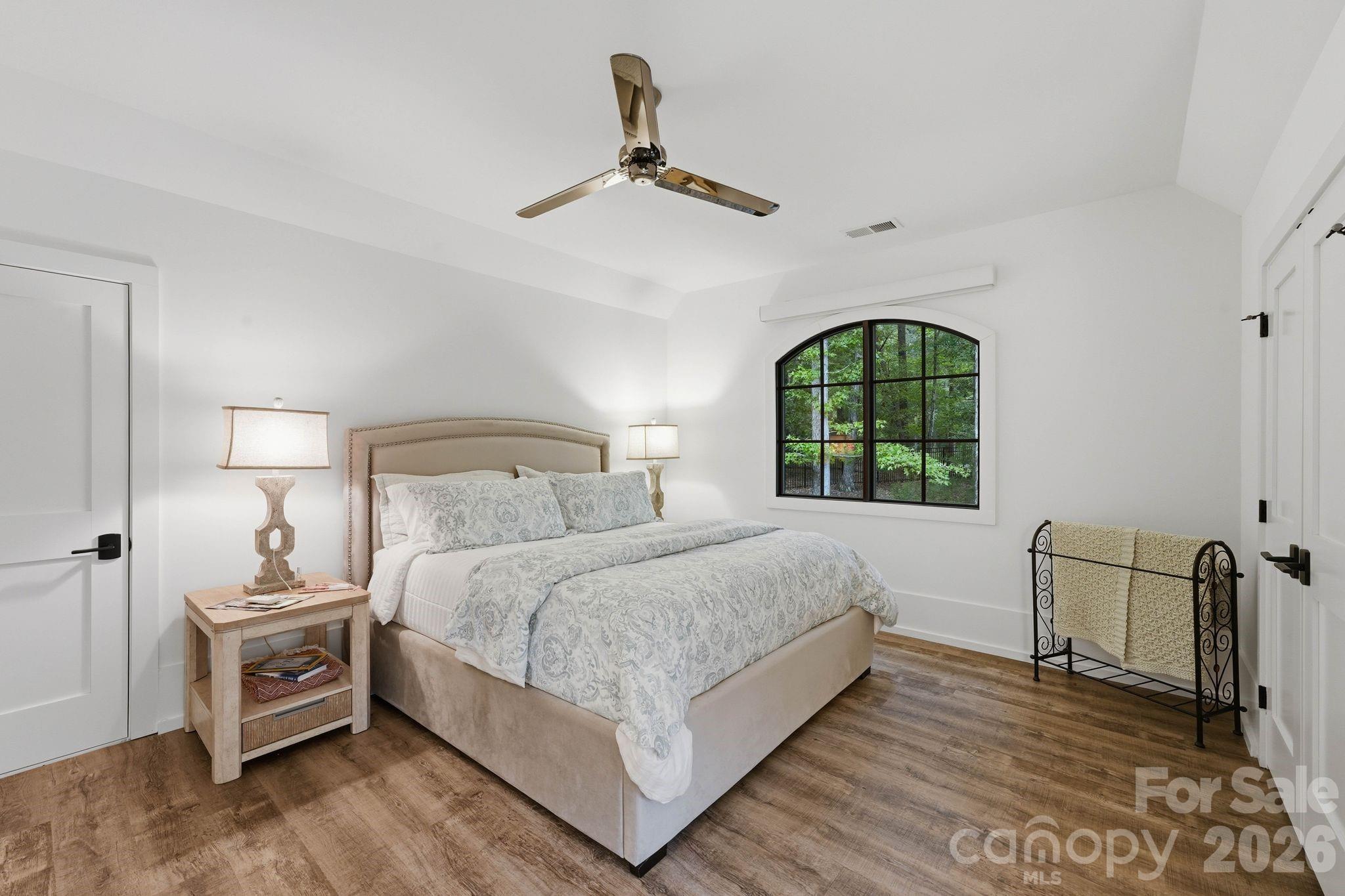 8921 Island Point Road — Charlotte