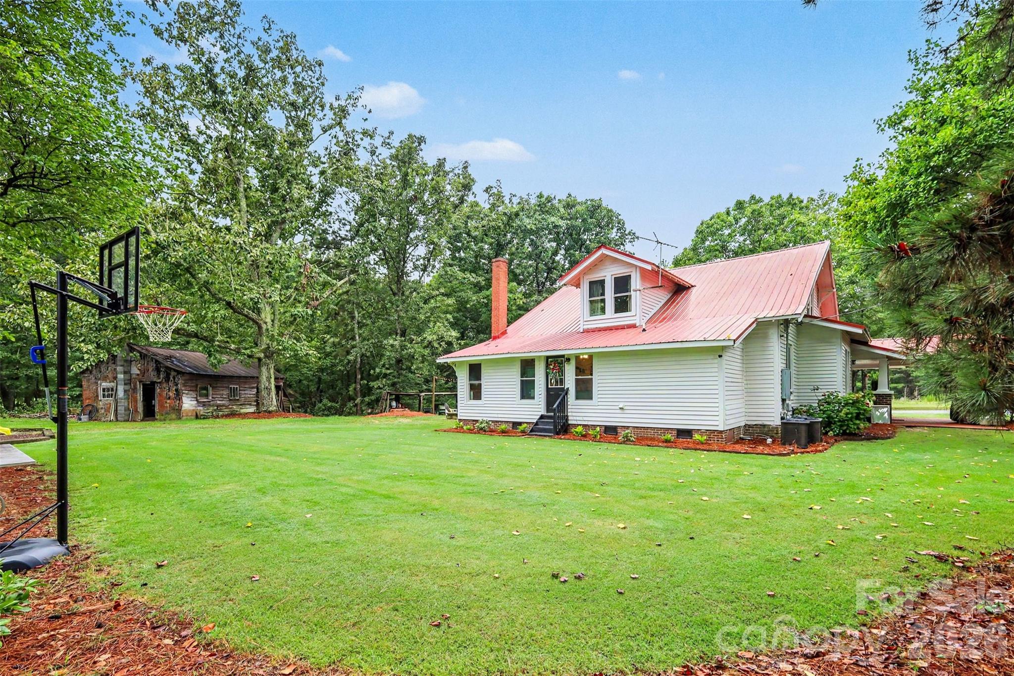 134 Mauney Farm Road — Cherryville