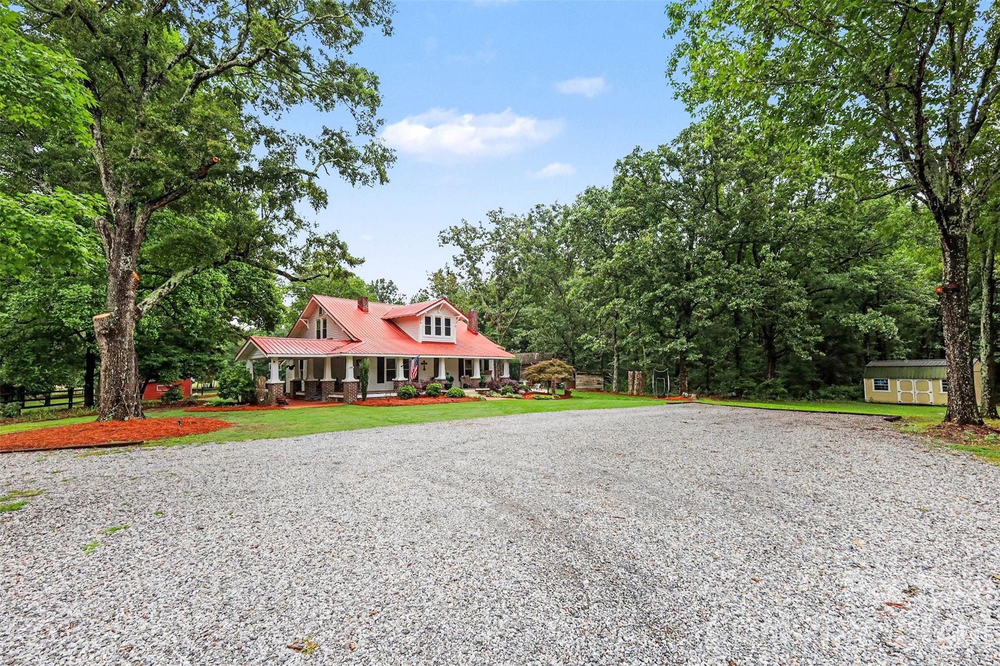 134 Mauney Farm Road — Cherryville