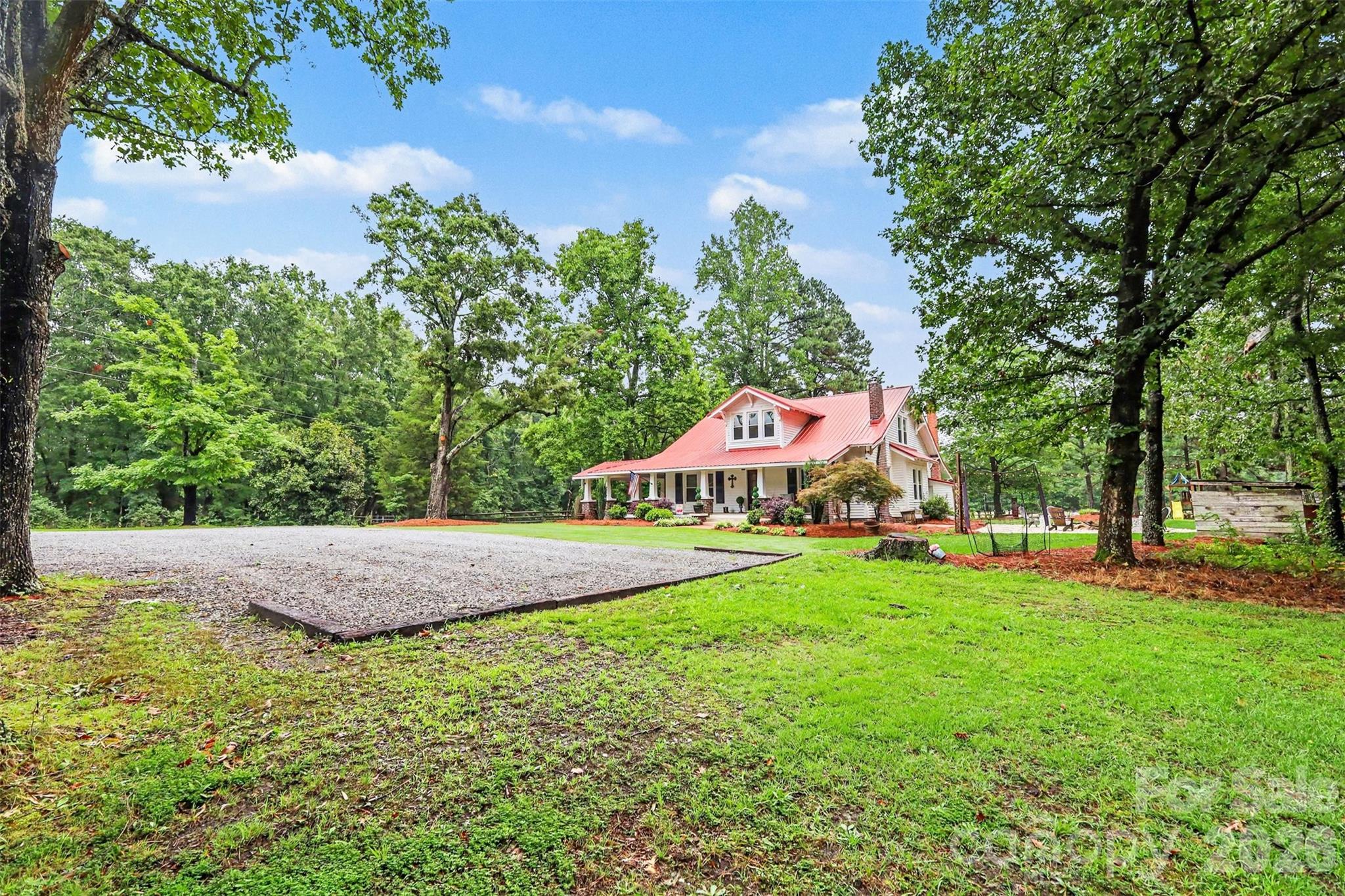 134 Mauney Farm Road — Cherryville