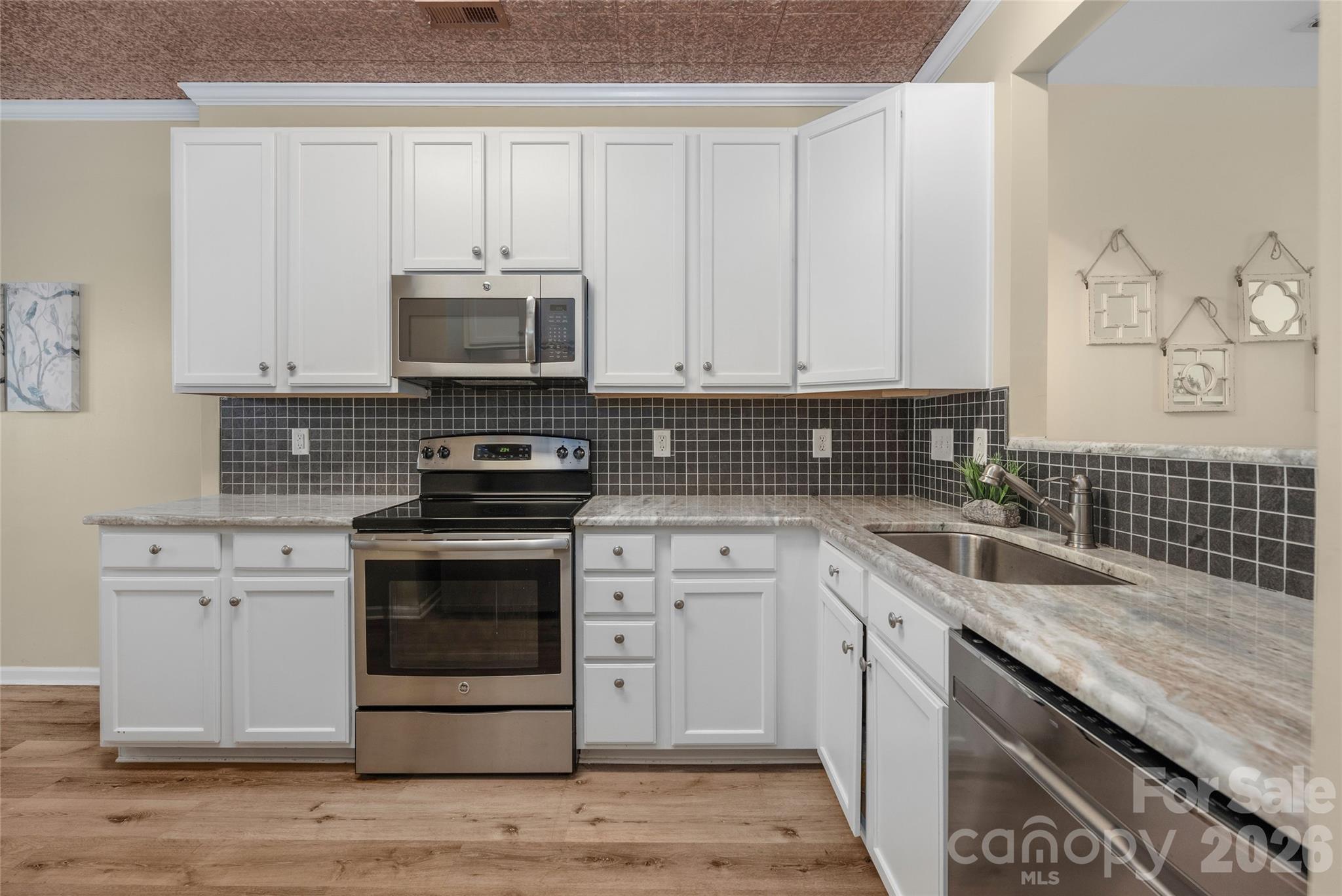 1845 Lookout Lane — Gastonia