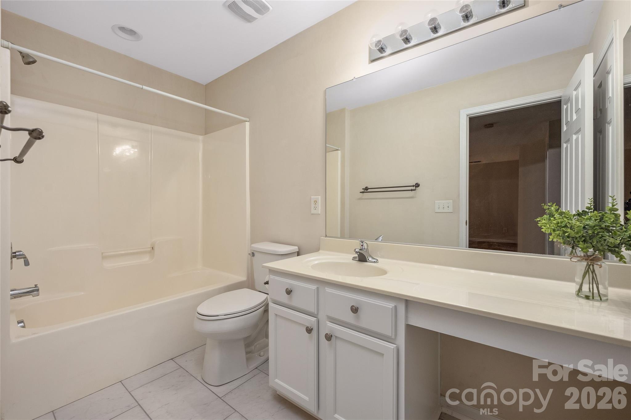 1845 Lookout Lane — Gastonia