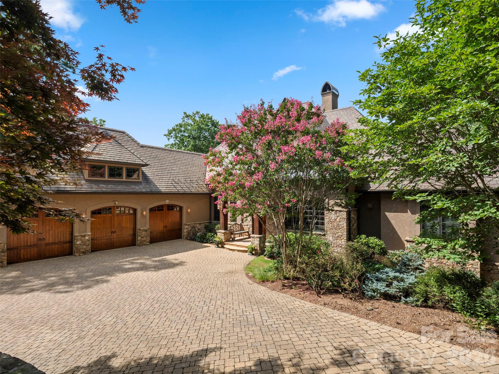 1812 Bella Vista Court — Arden