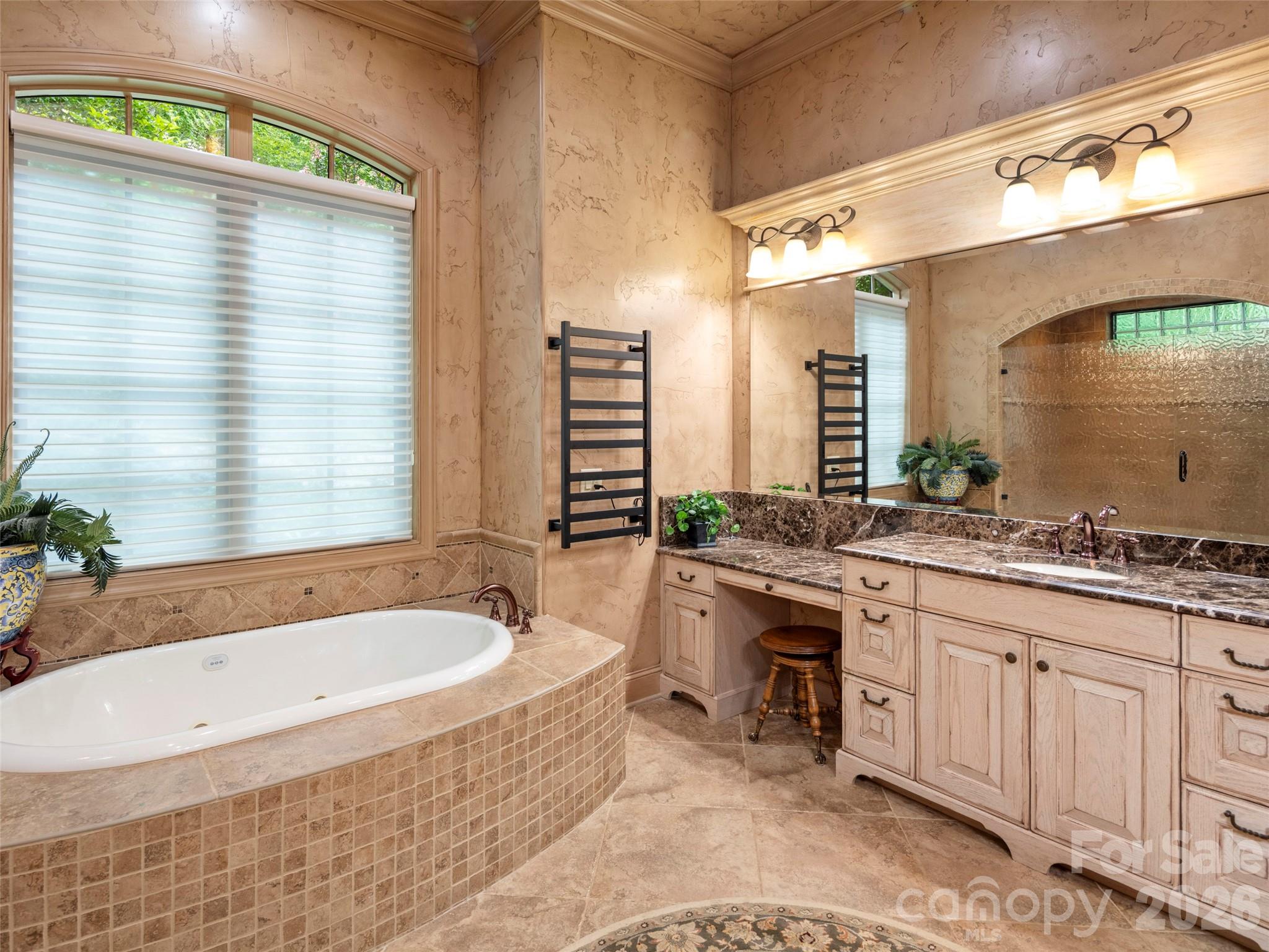 1812 Bella Vista Court — Arden
