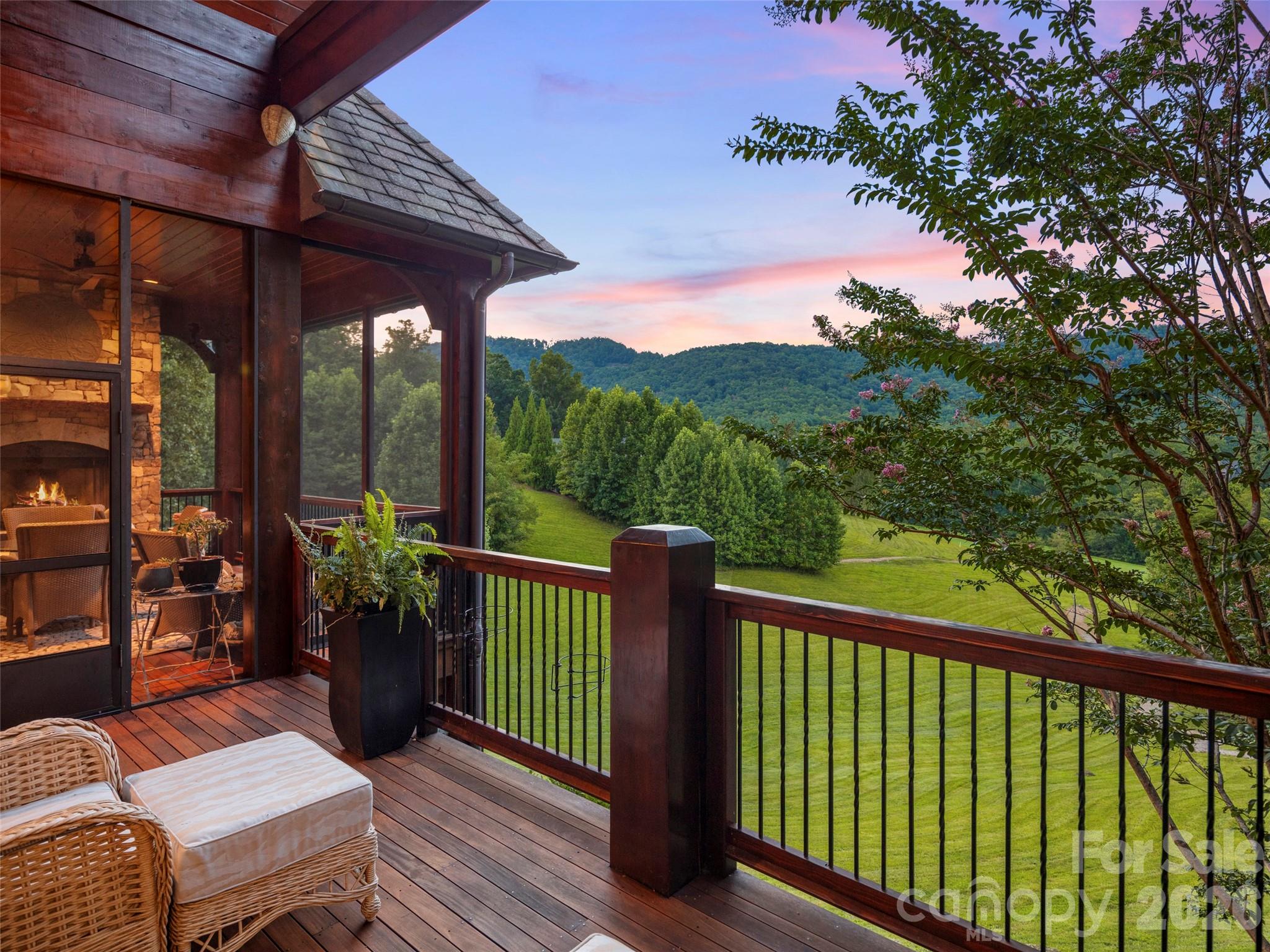 1812 Bella Vista Court — Arden