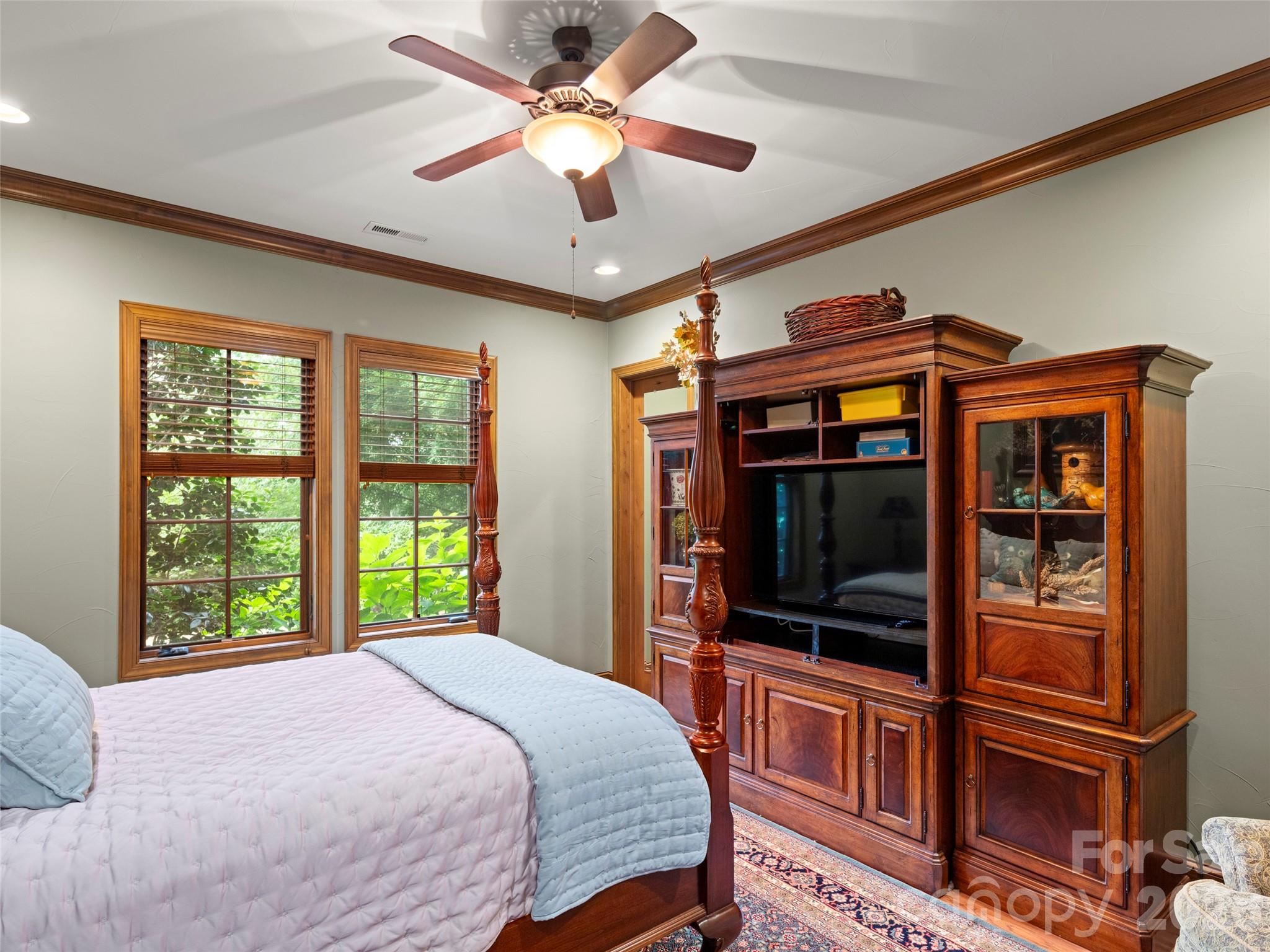 1812 Bella Vista Court — Arden