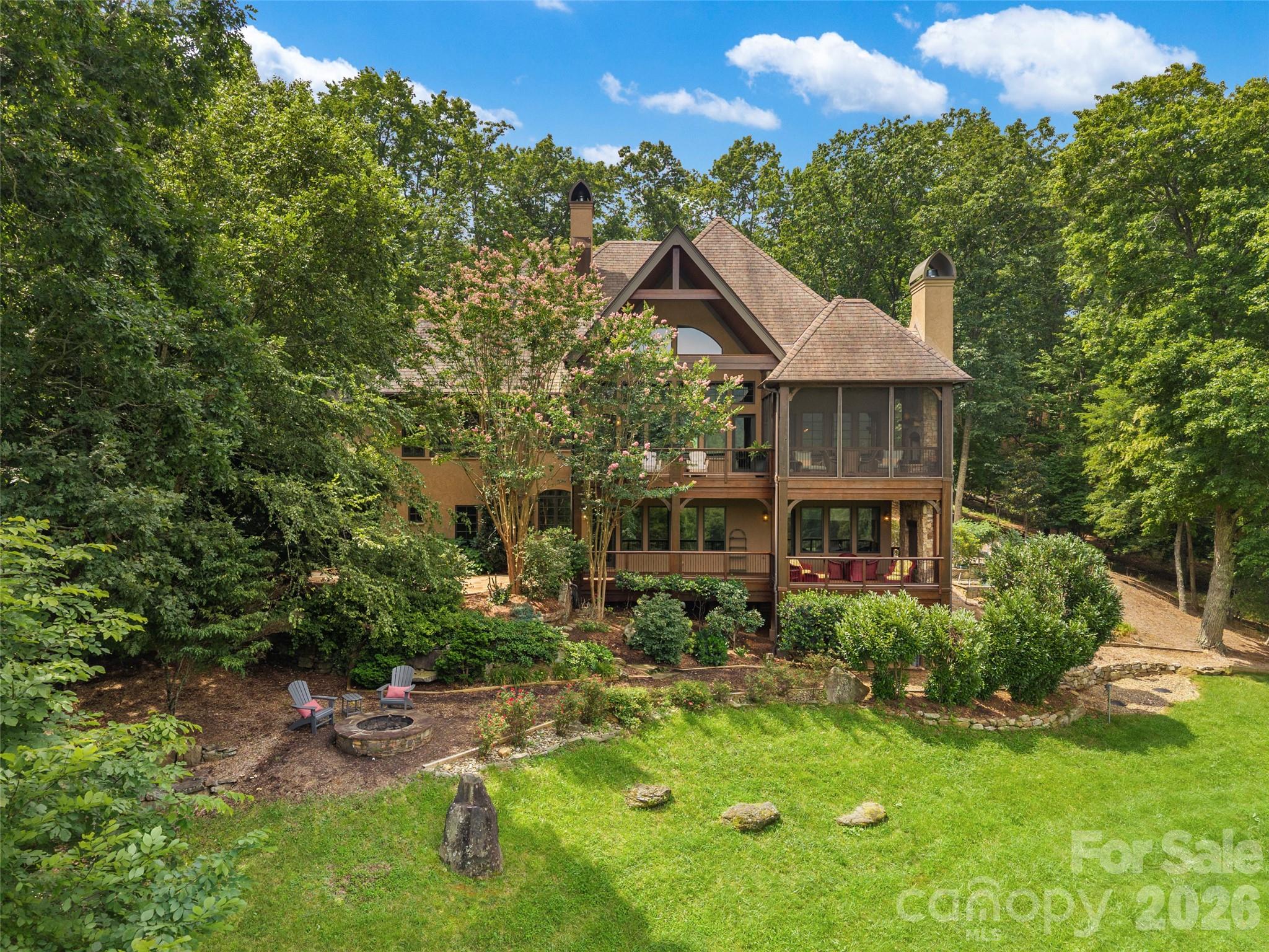 1812 Bella Vista Court — Arden