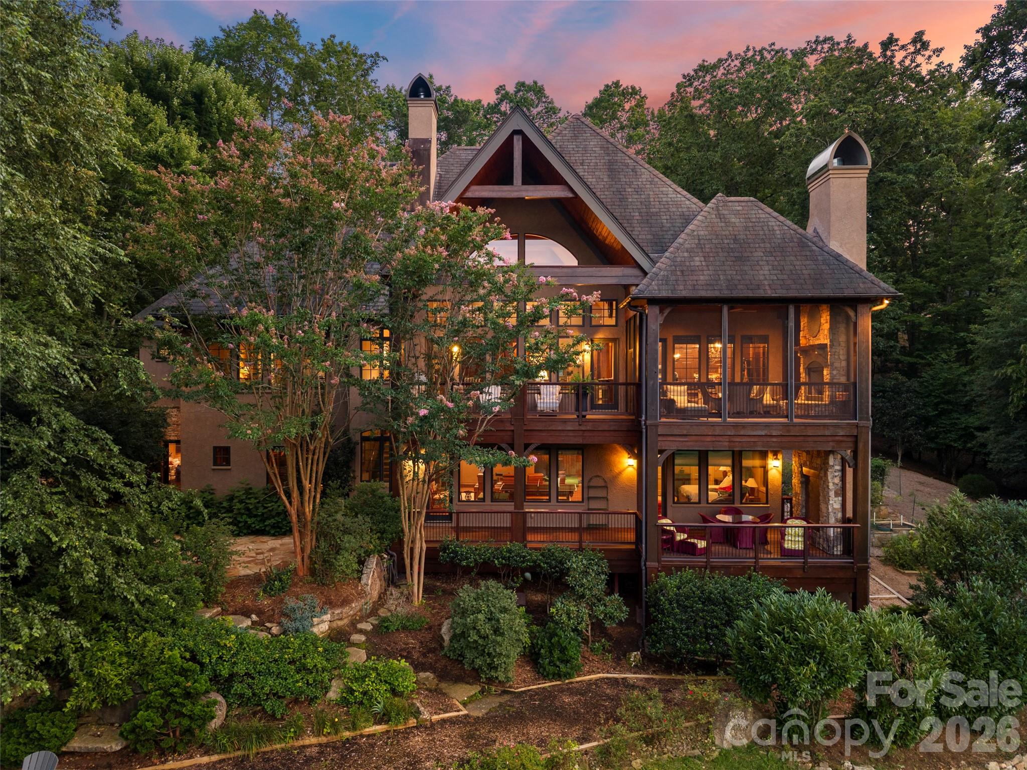 1812 Bella Vista Court — Arden