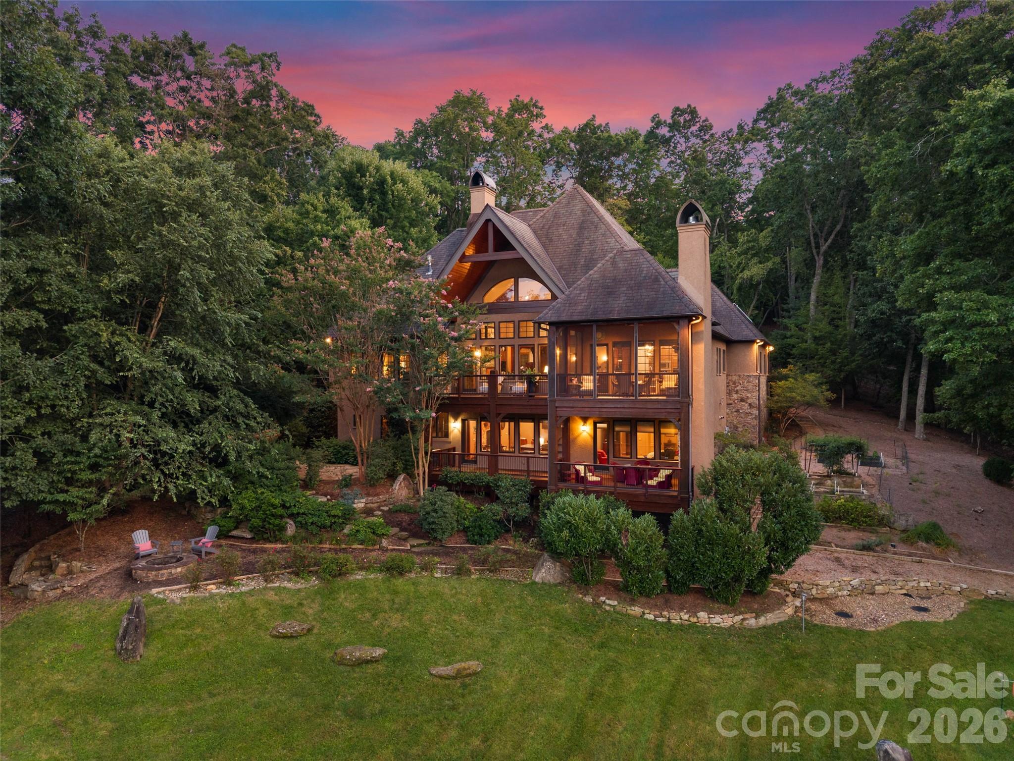 1812 Bella Vista Court — Arden