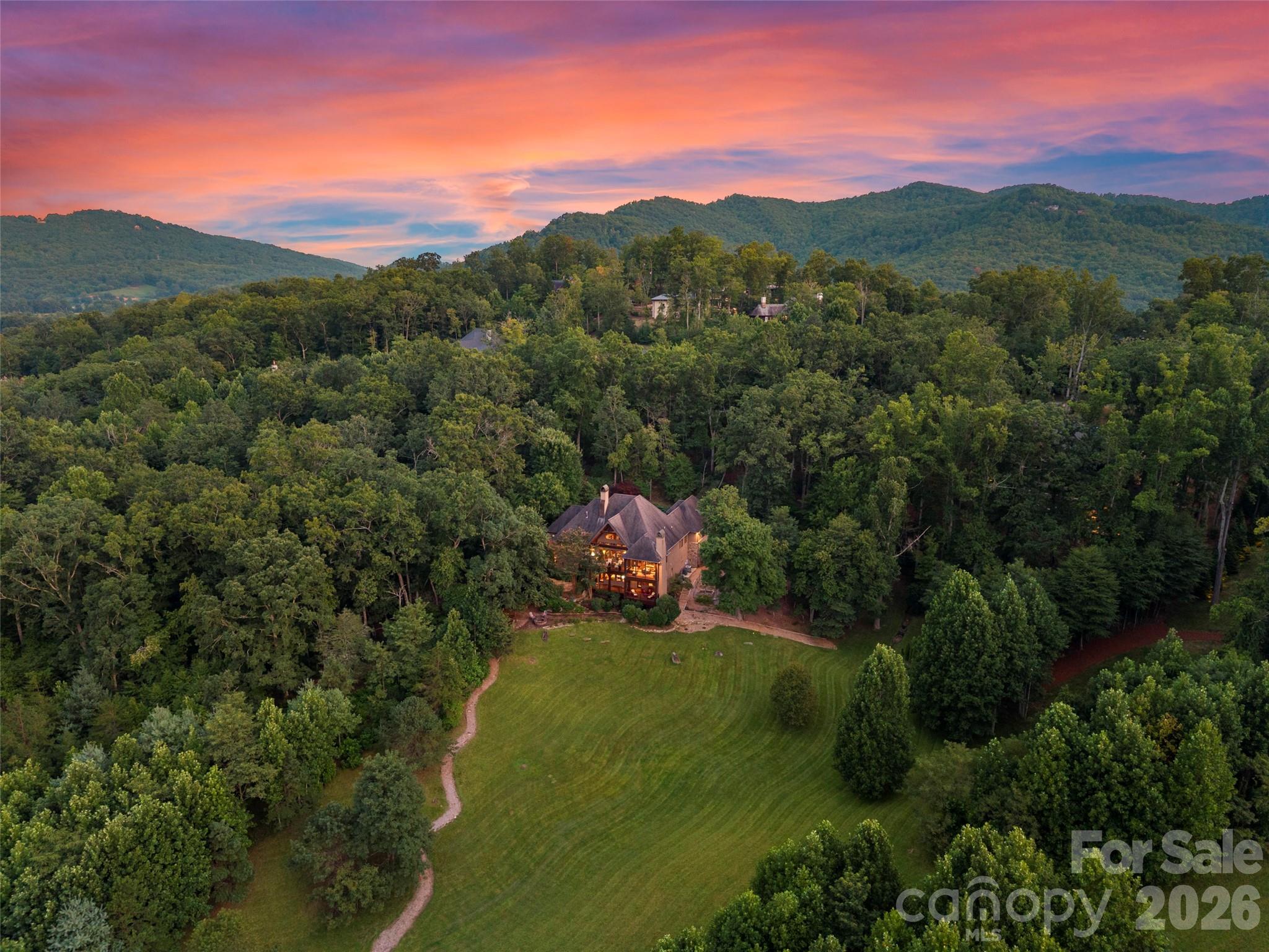 1812 Bella Vista Court — Arden