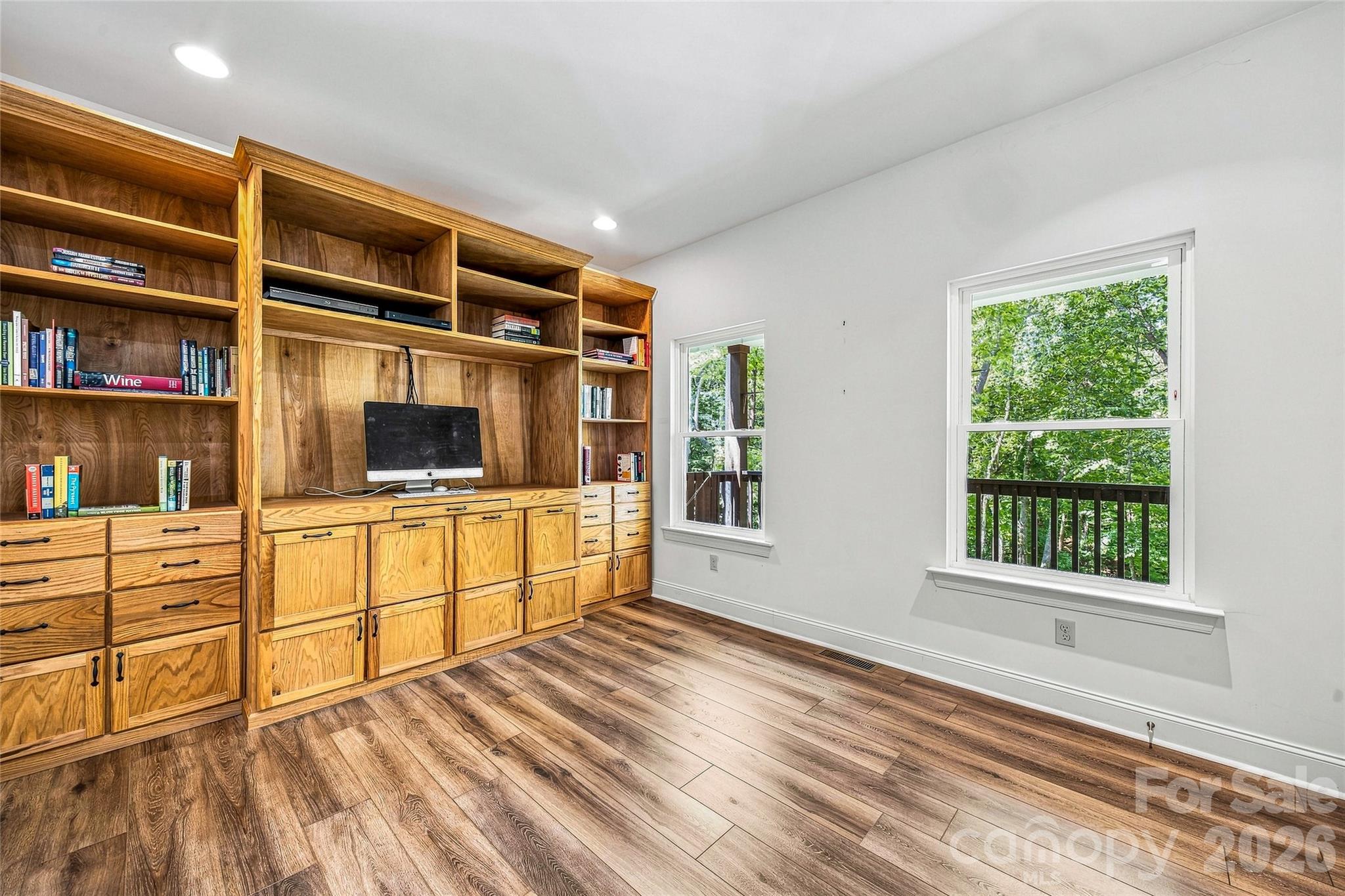 820 Merrills Cove Road — Asheville