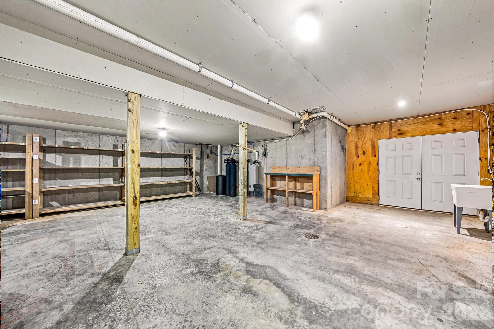 820 Merrills Cove Road — Asheville