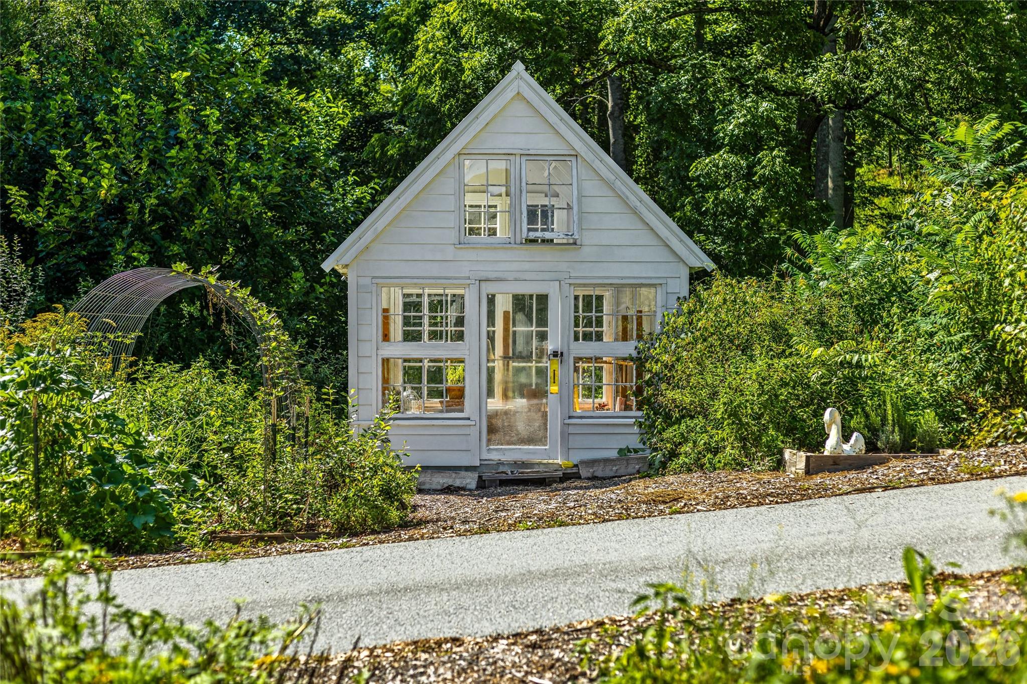 820 Merrills Cove Road — Asheville