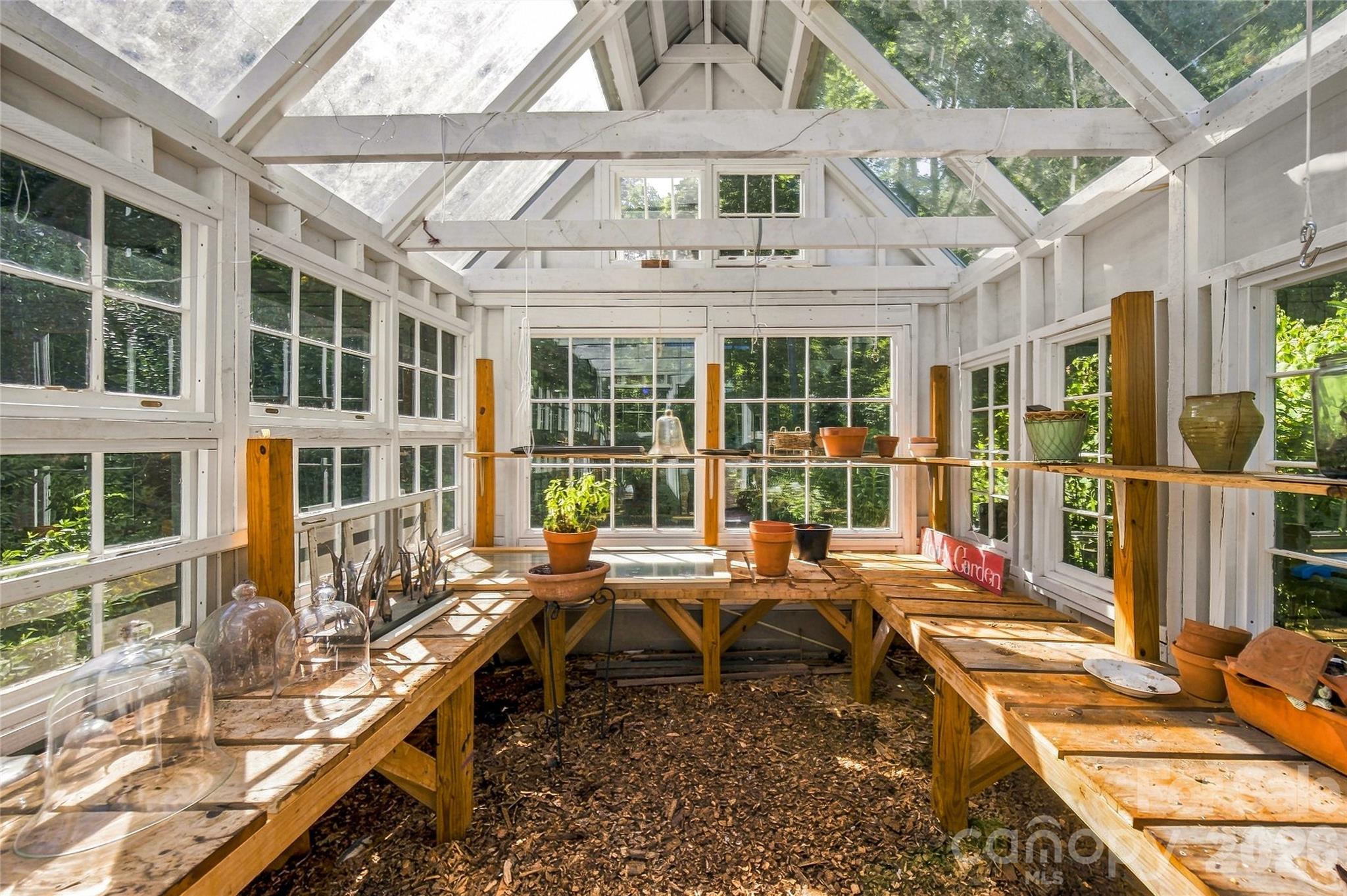 820 Merrills Cove Road — Asheville