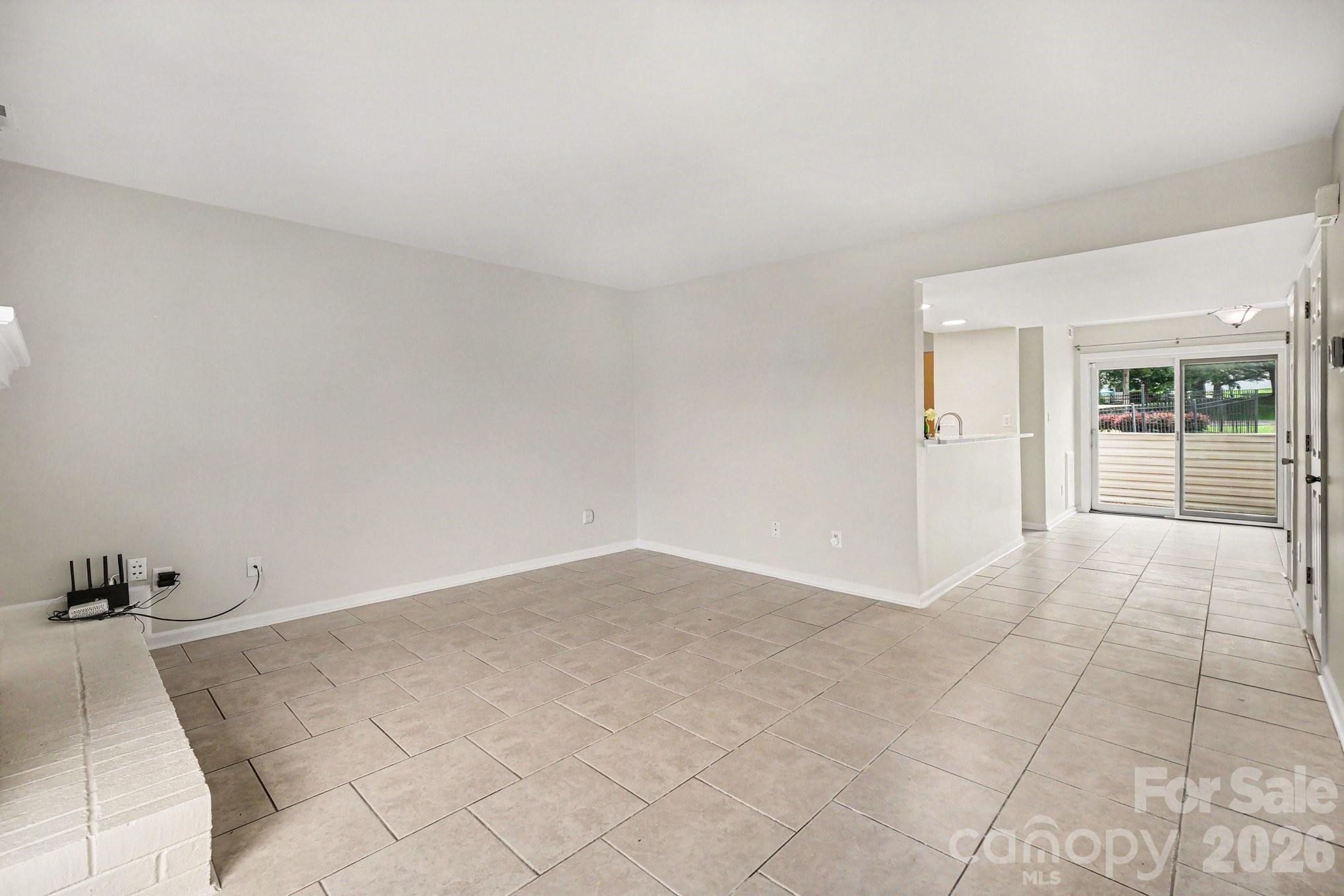 11009 Carmel Crossing Road — Charlotte
