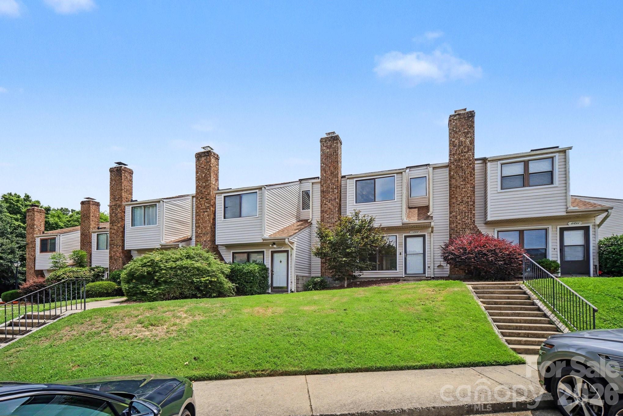11009 Carmel Crossing Road — Charlotte
