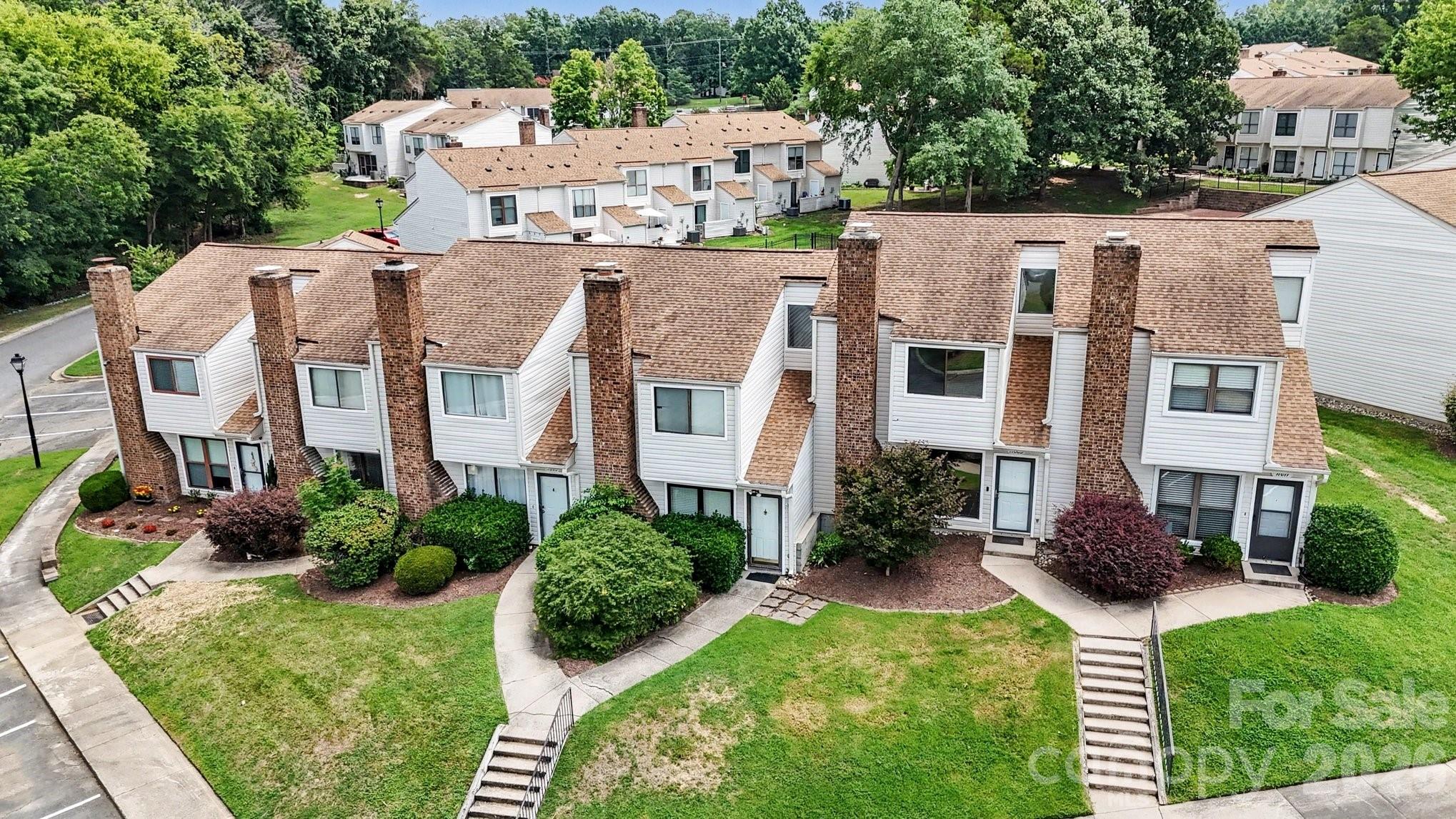11009 Carmel Crossing Road — Charlotte