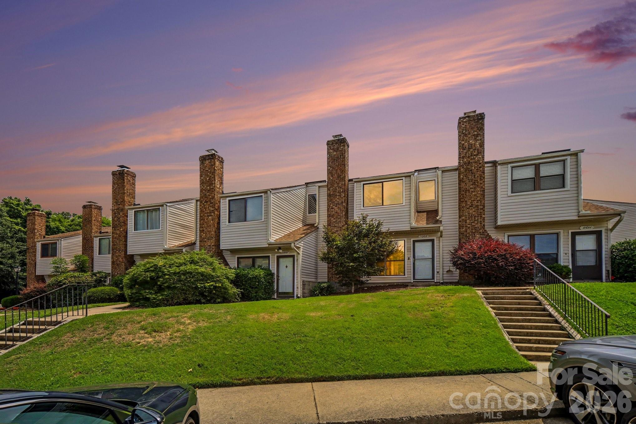 11009 Carmel Crossing Road — Charlotte