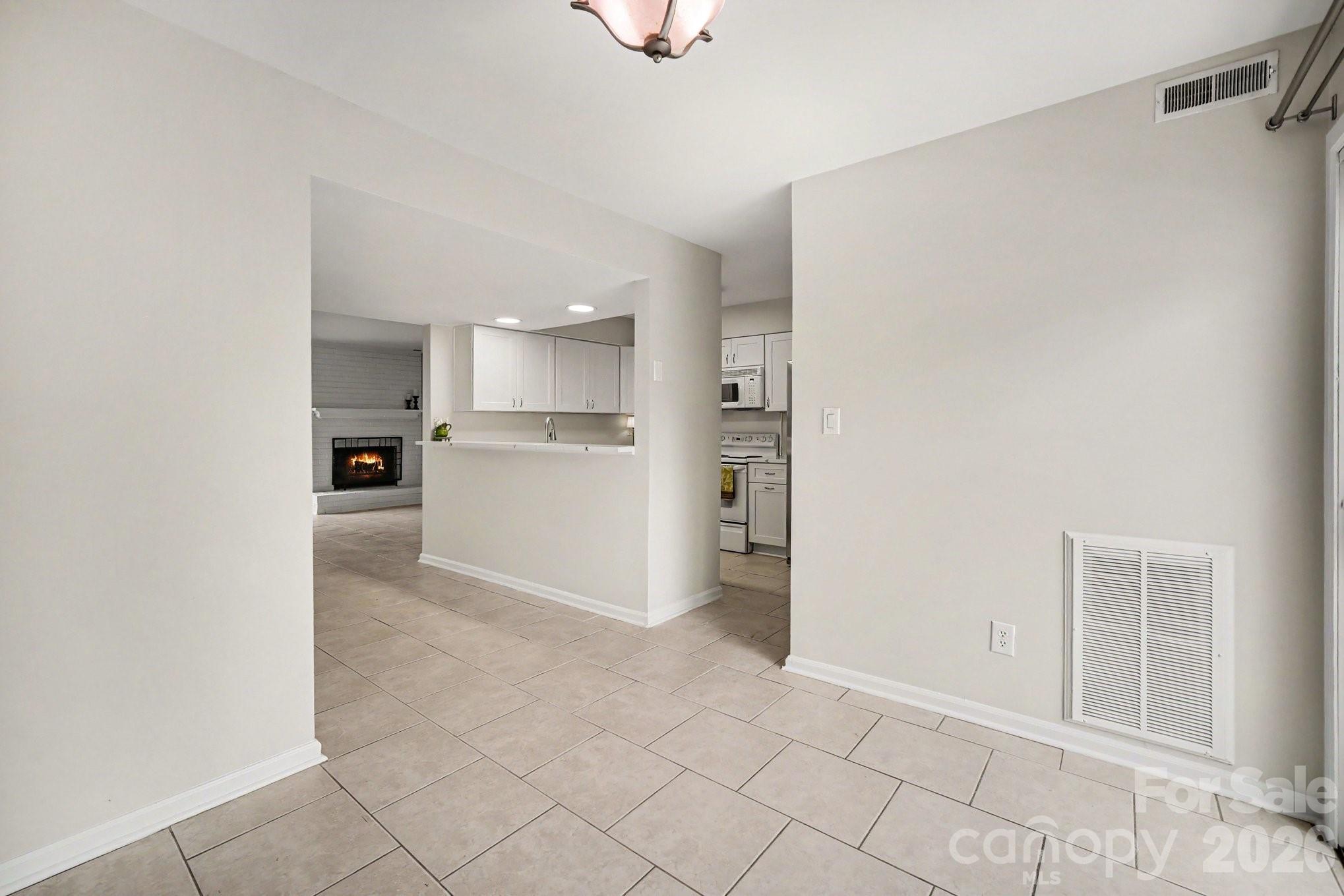 11009 Carmel Crossing Road — Charlotte