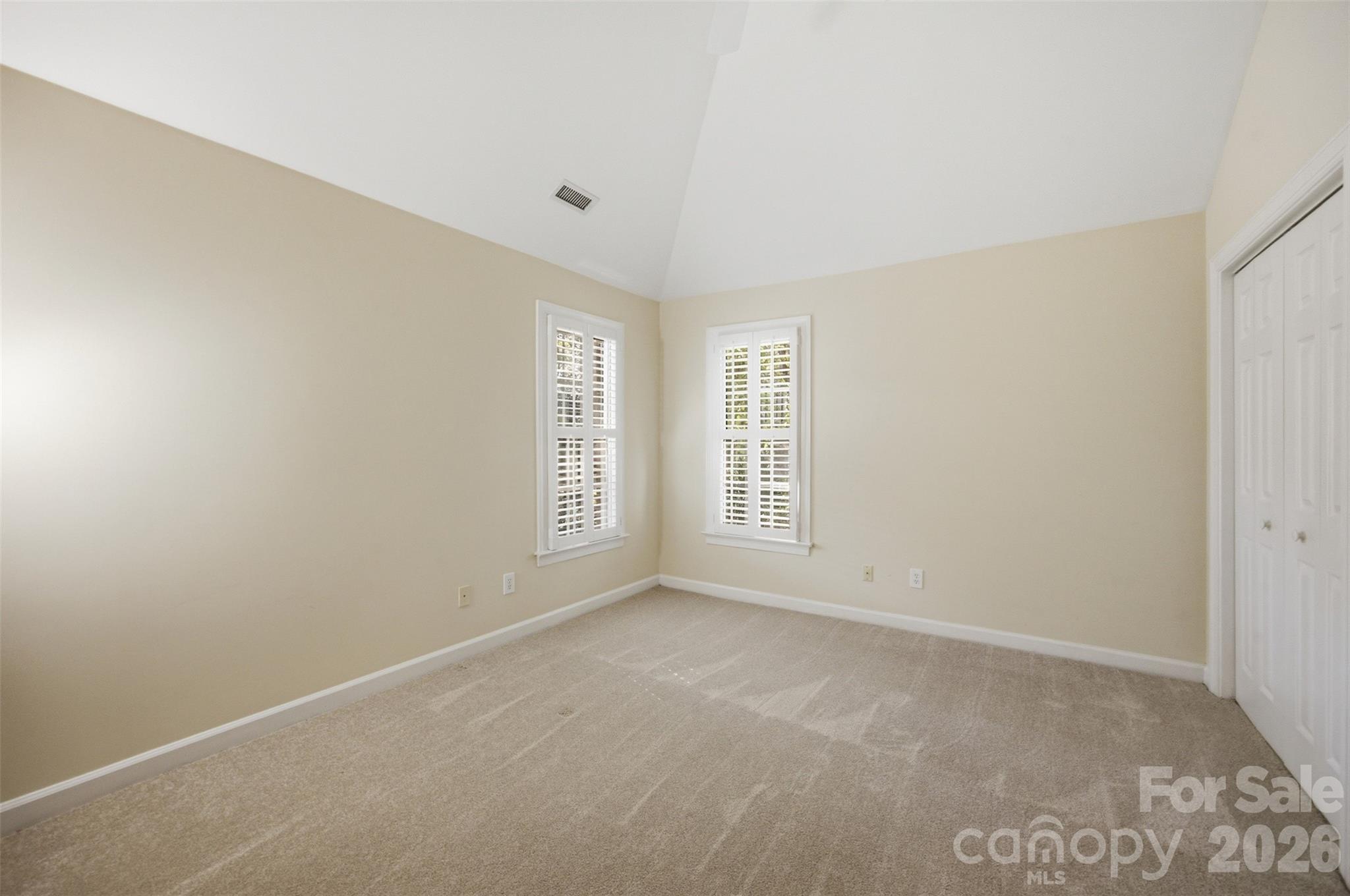 7424 Hurstbourne Green Drive — Charlotte