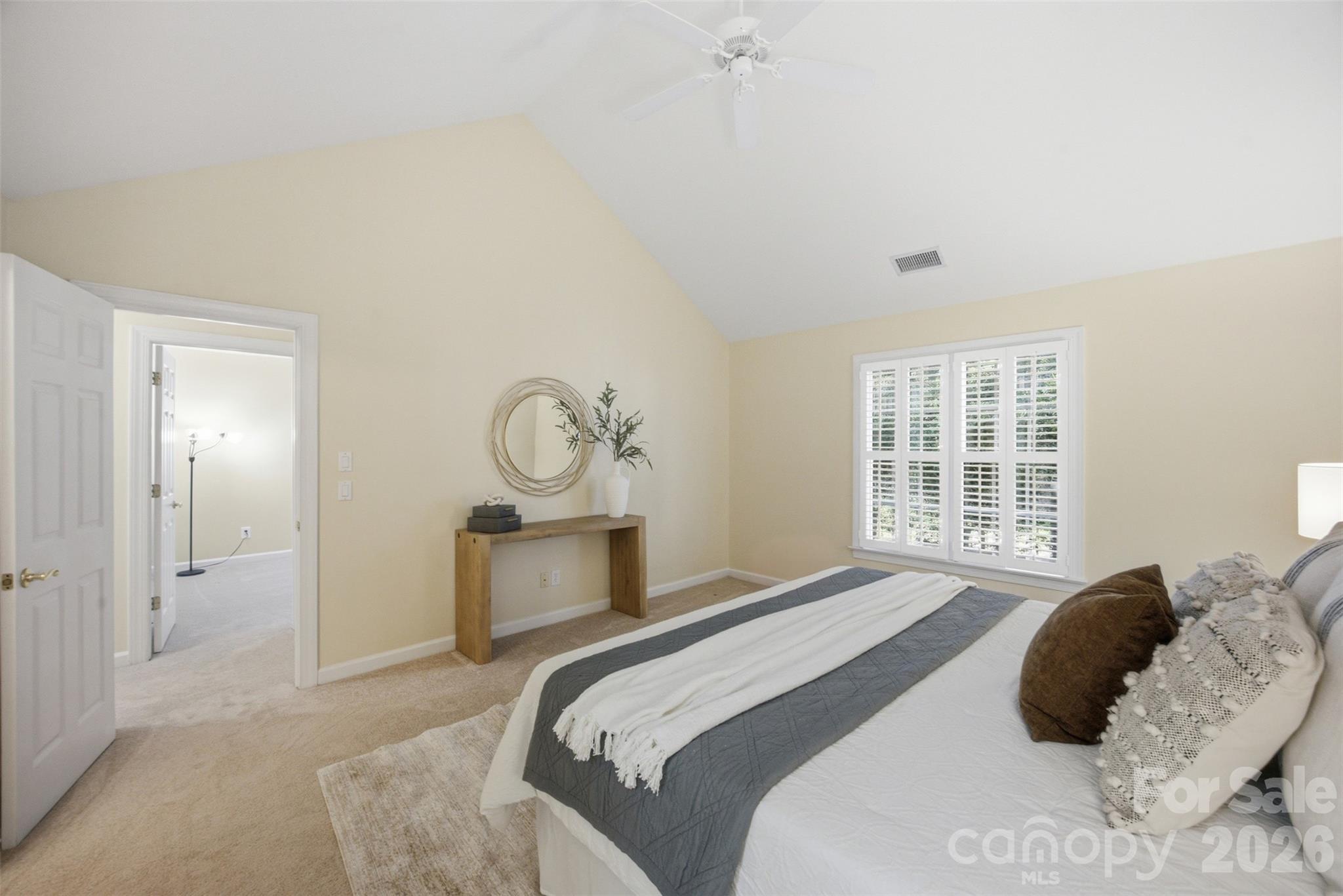 7424 Hurstbourne Green Drive — Charlotte
