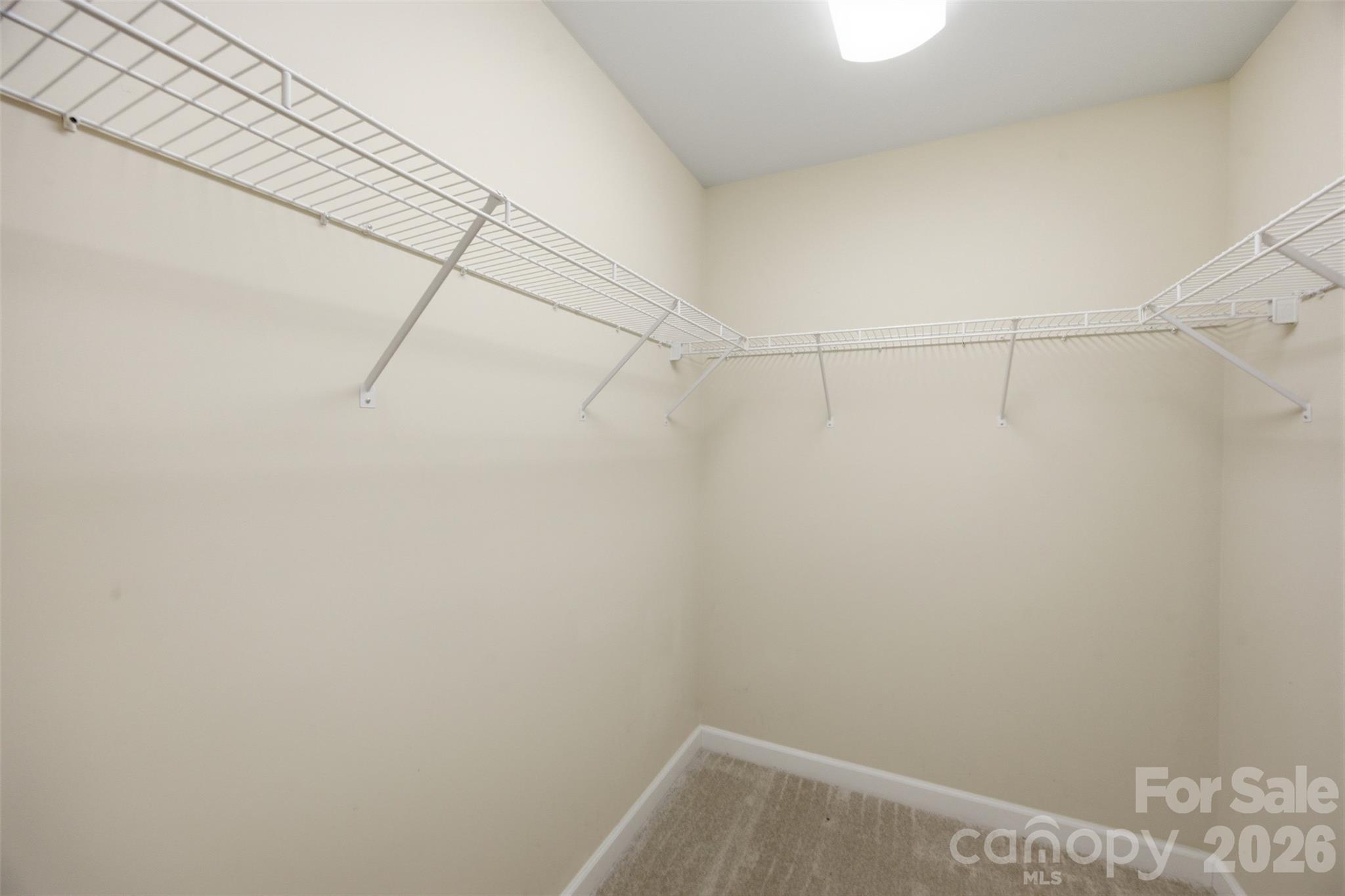 7424 Hurstbourne Green Drive — Charlotte