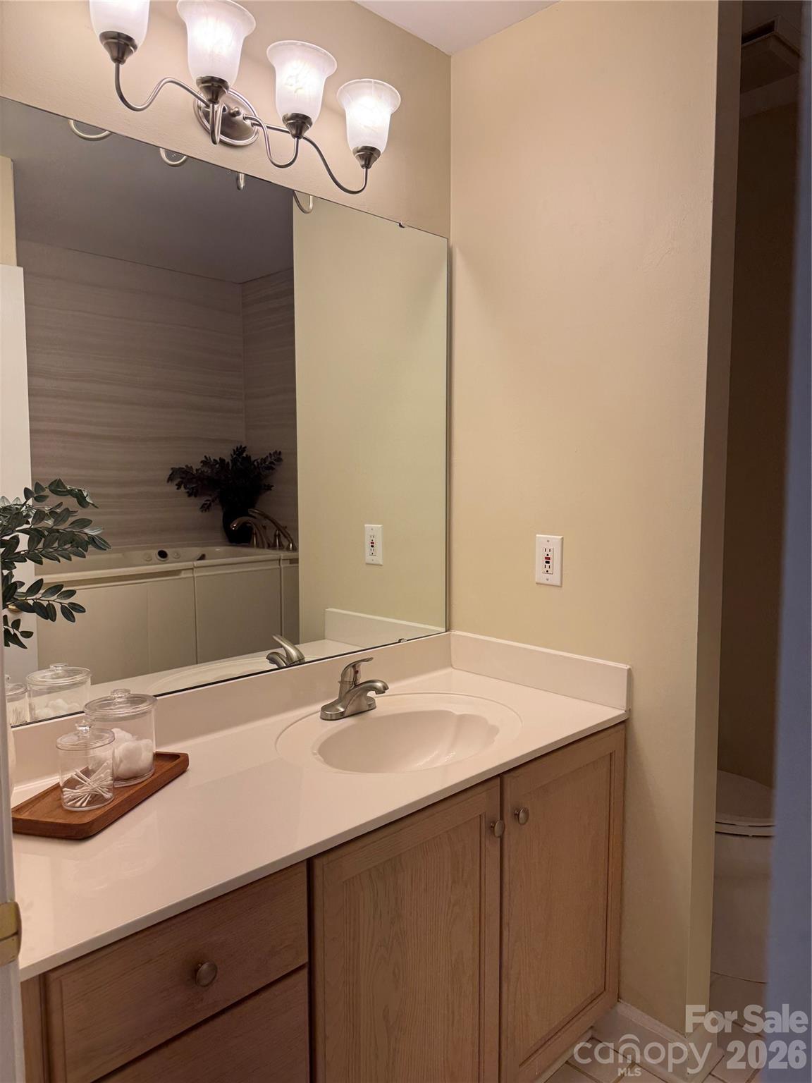 7424 Hurstbourne Green Drive — Charlotte