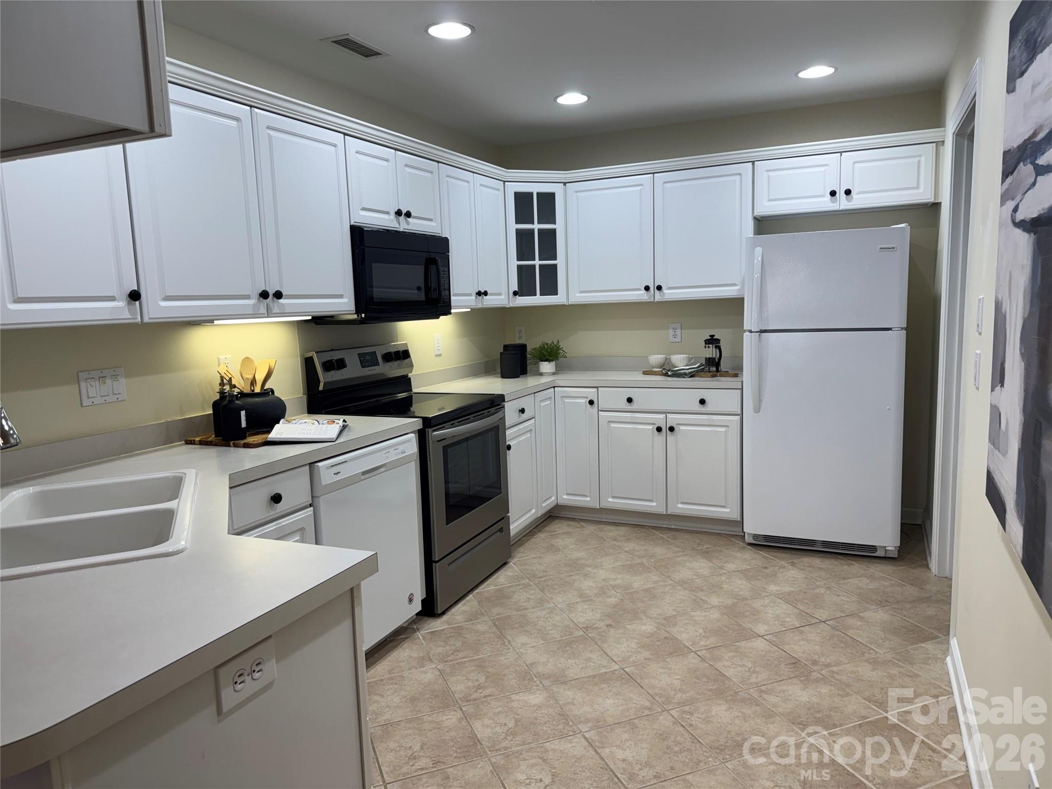 7424 Hurstbourne Green Drive — Charlotte