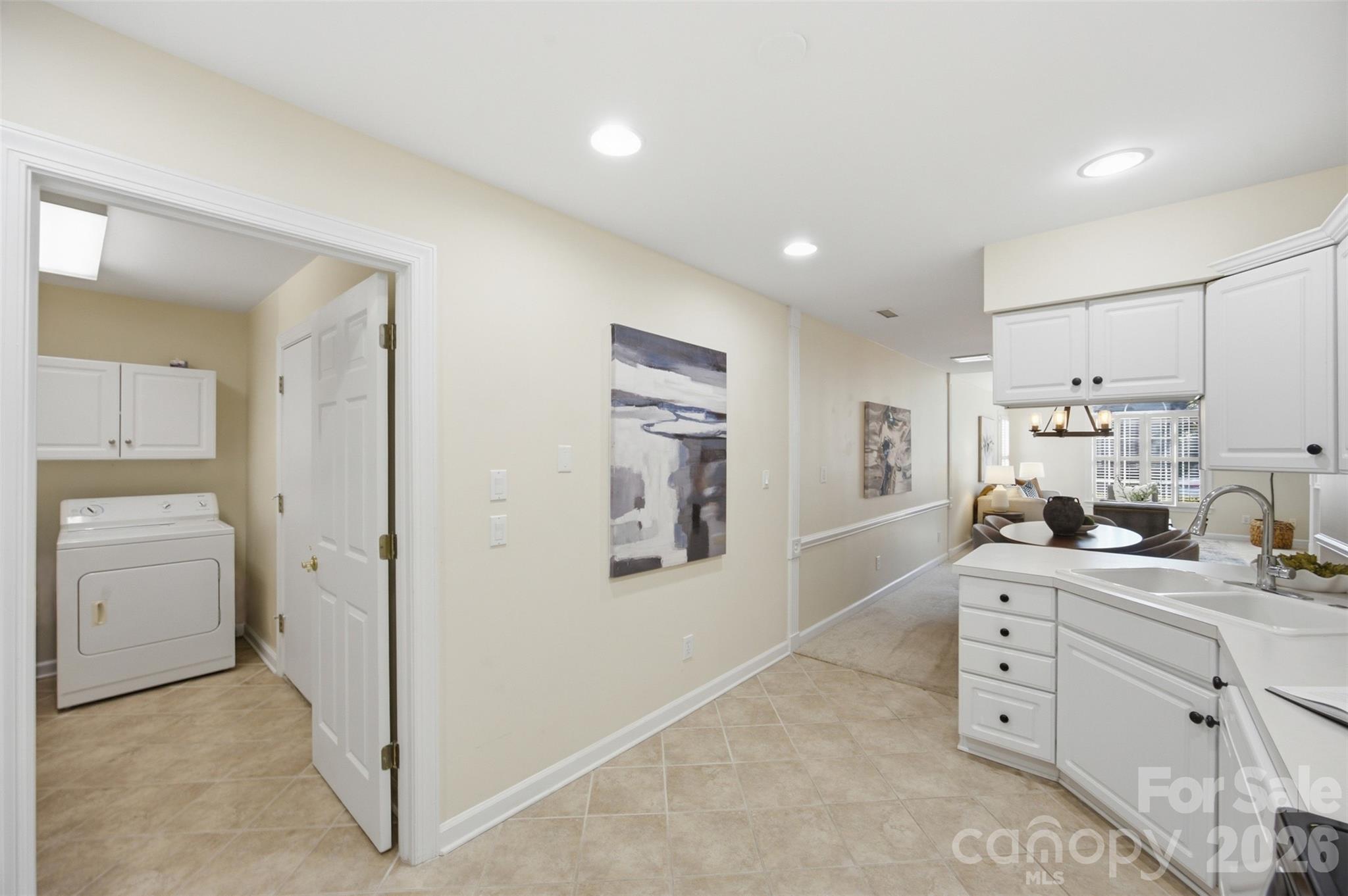 7424 Hurstbourne Green Drive — Charlotte