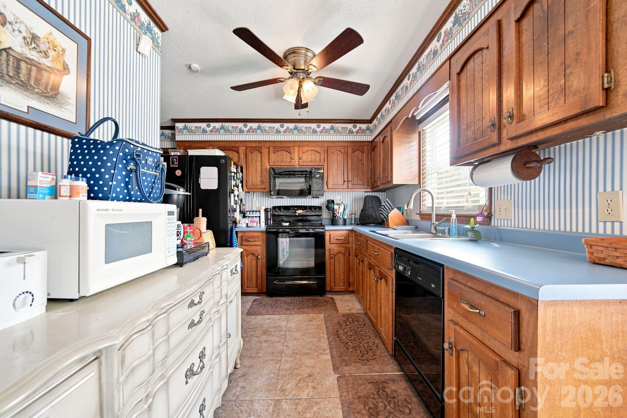 2325 Winterfield Drive — Gastonia