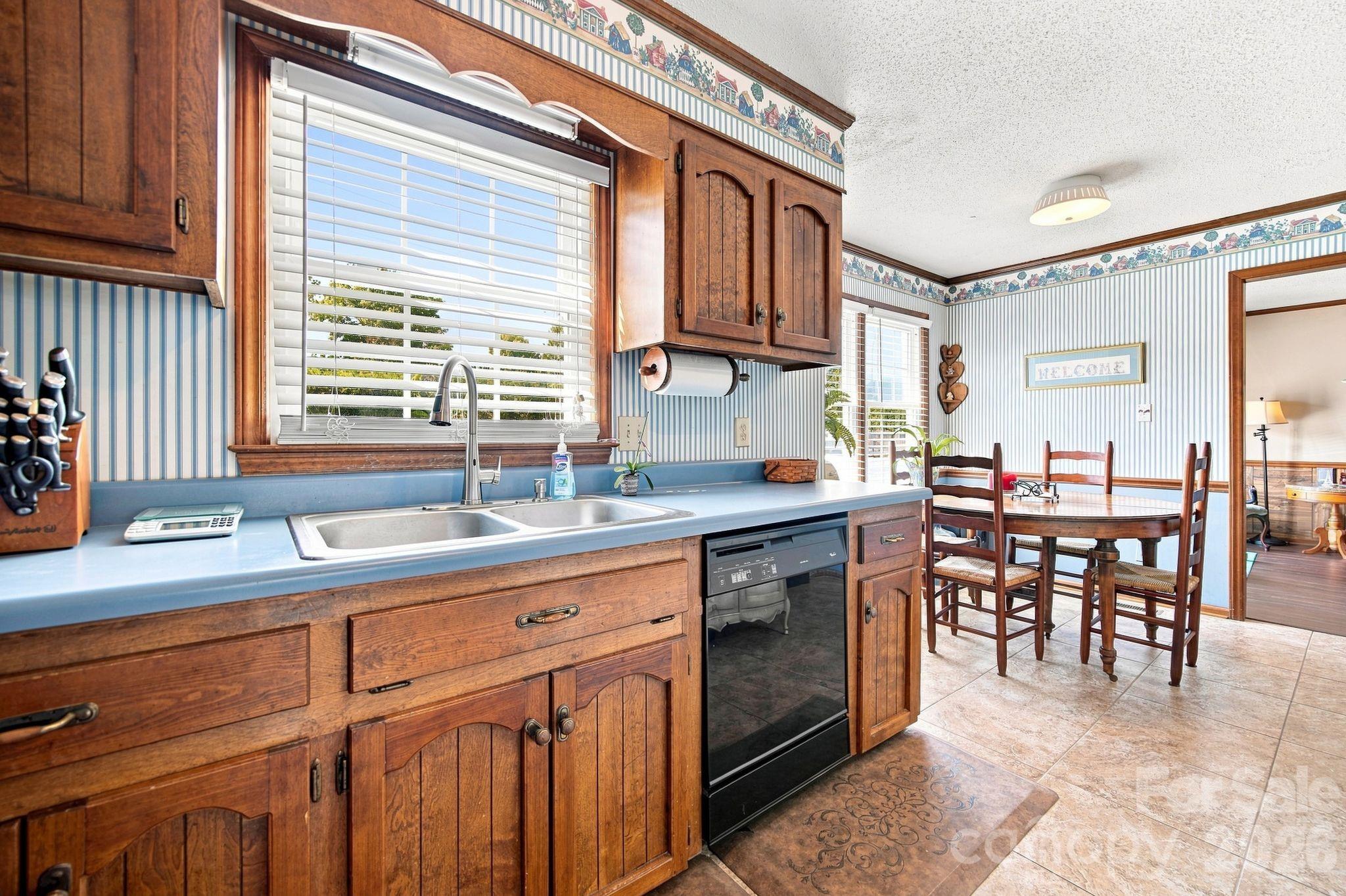 2325 Winterfield Drive — Gastonia