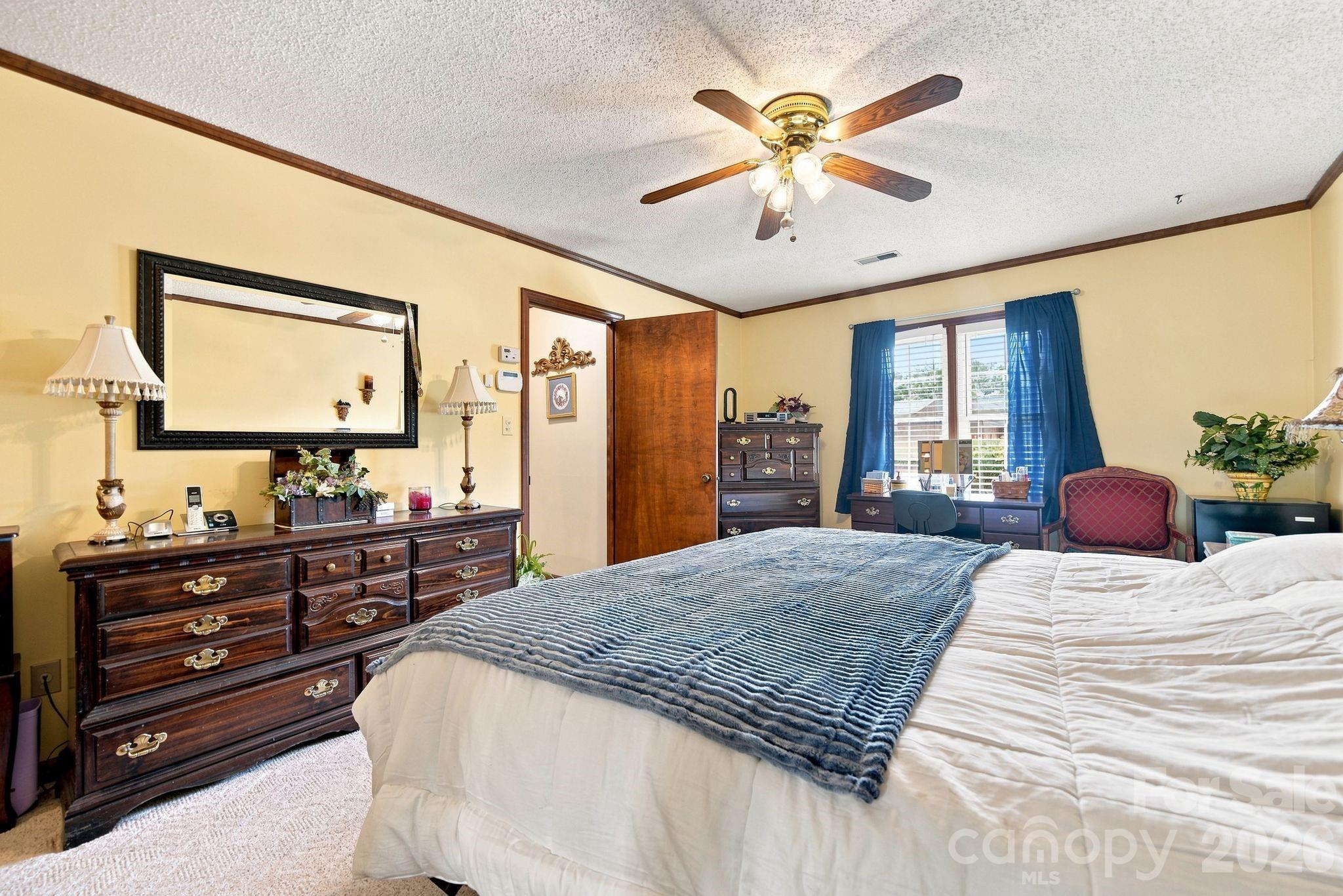 2325 Winterfield Drive — Gastonia