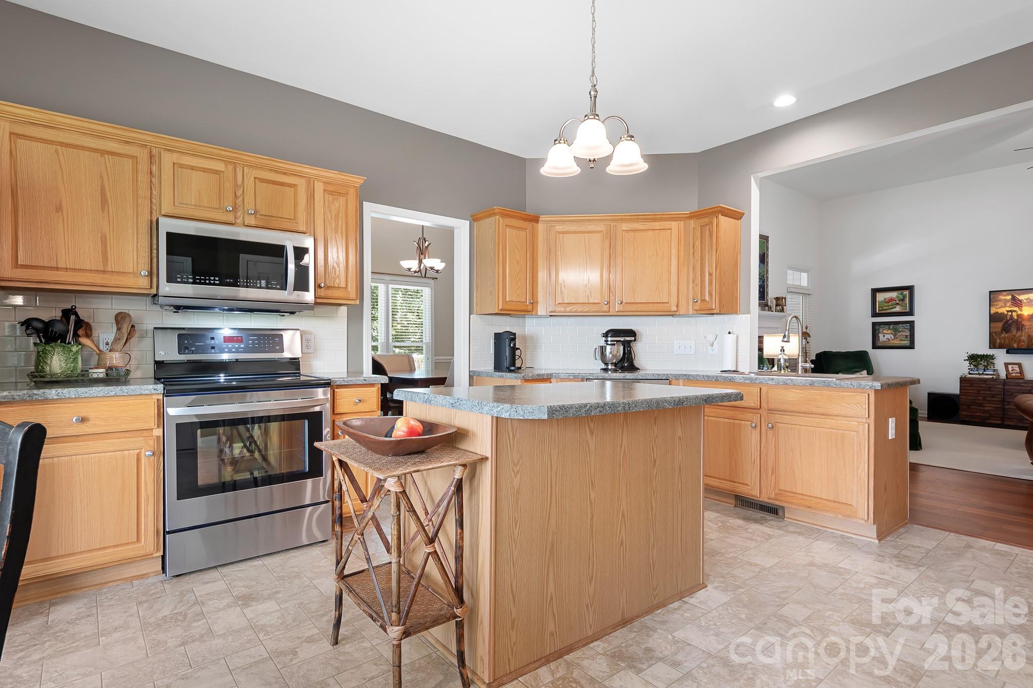 17324 Cambridge Grove Drive — Huntersville