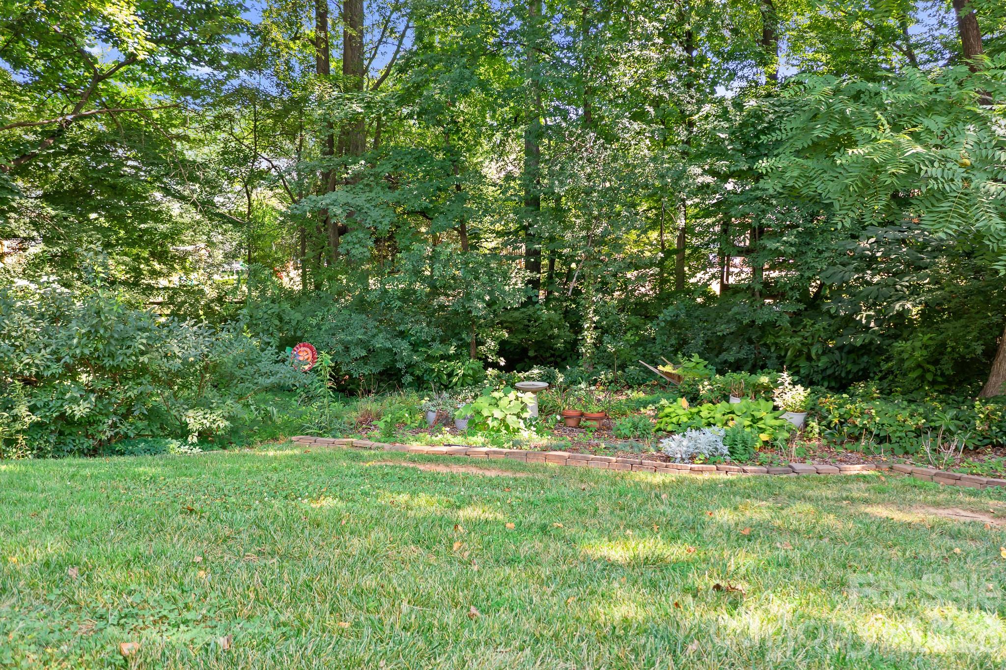 17324 Cambridge Grove Drive — Huntersville